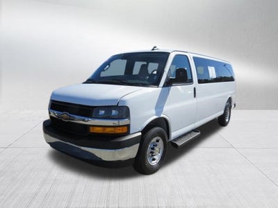 2025 Chevrolet Express Passenger LT