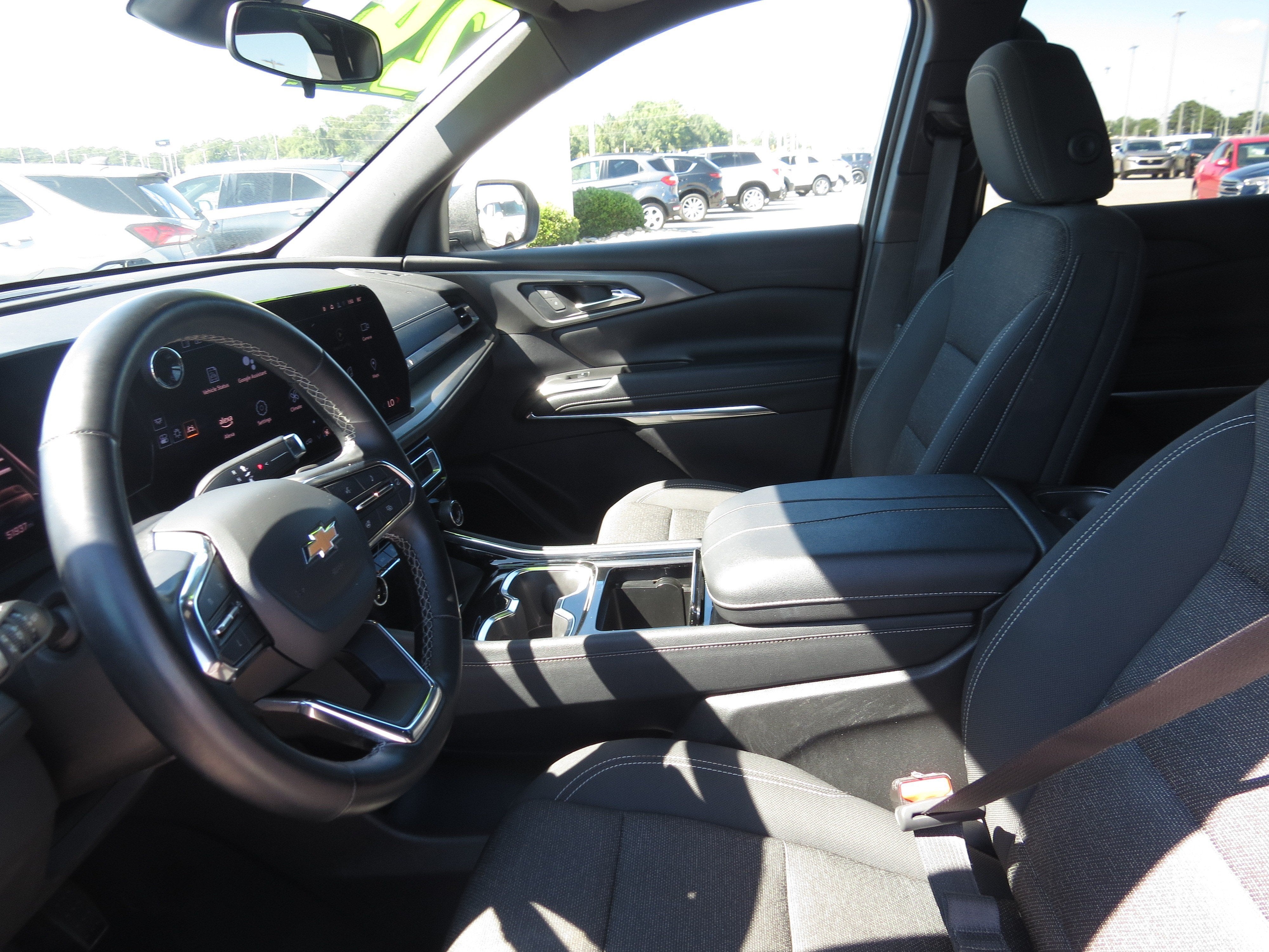 2024 Chevrolet Traverse FWD LT