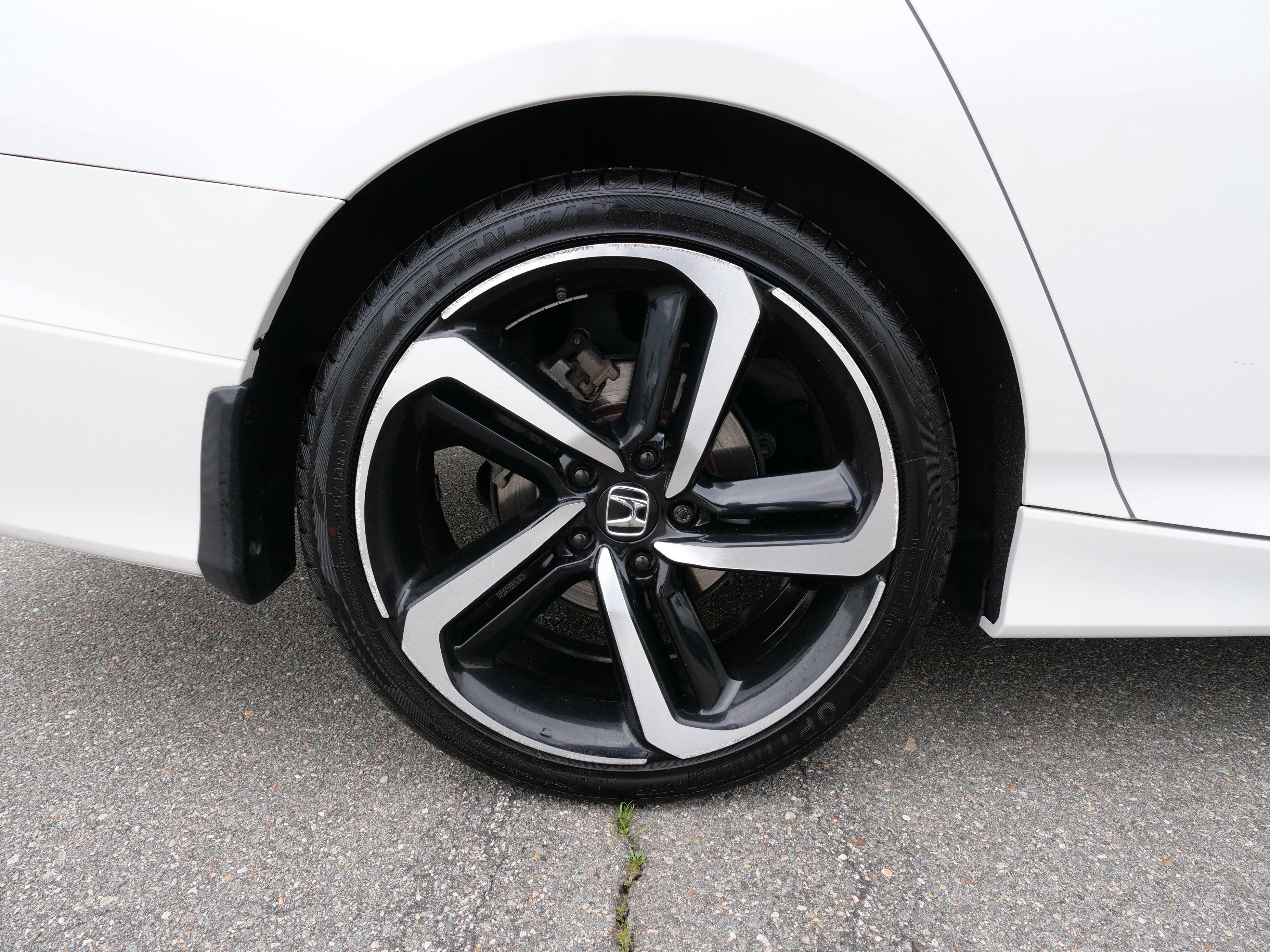 2019 Honda Accord Sedan Sport 2.0T