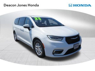 2023 Chrysler Pacifica Touring