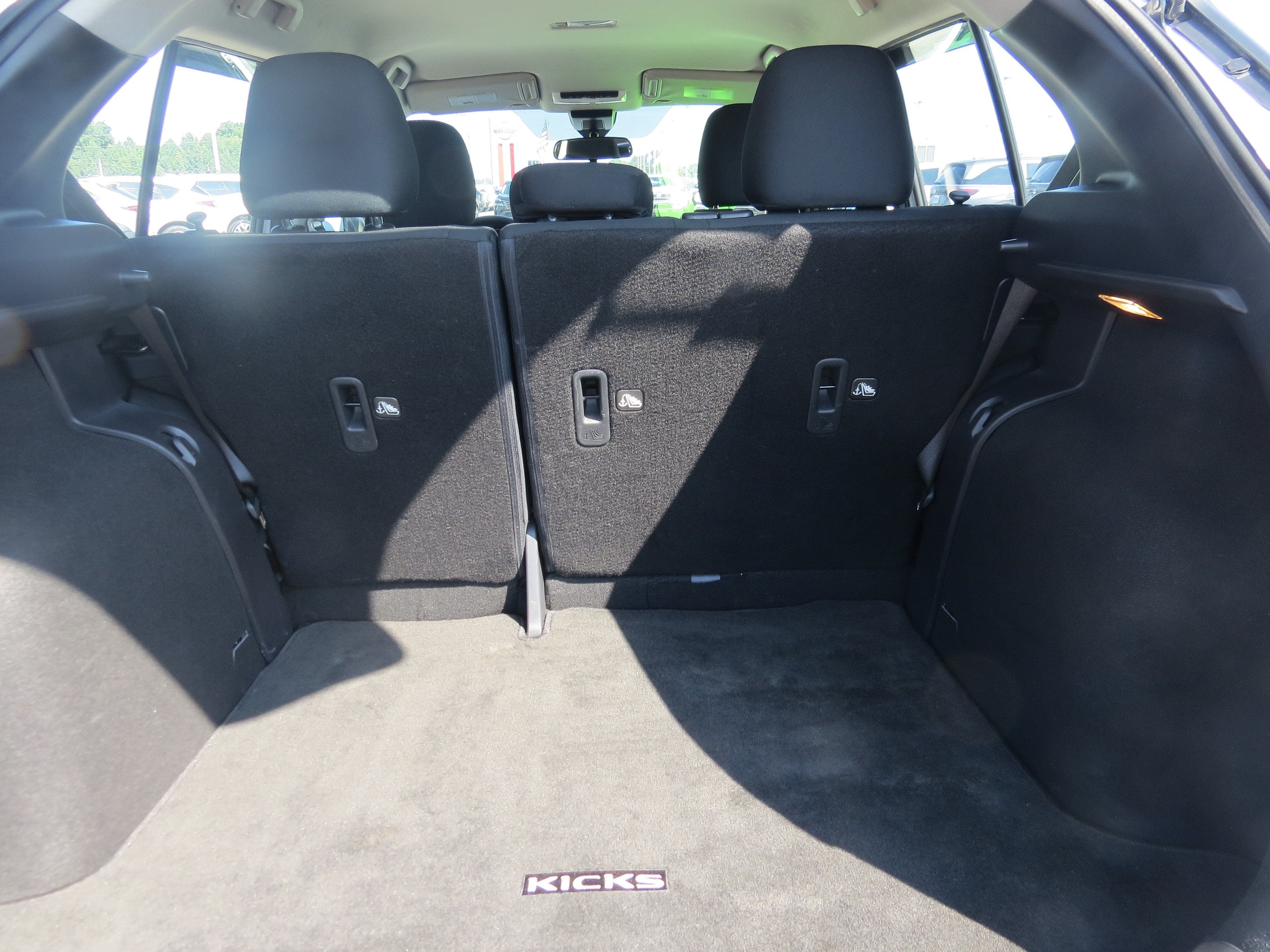 2024 Nissan Kicks S