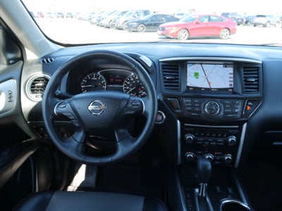 2019 Nissan Pathfinder SL