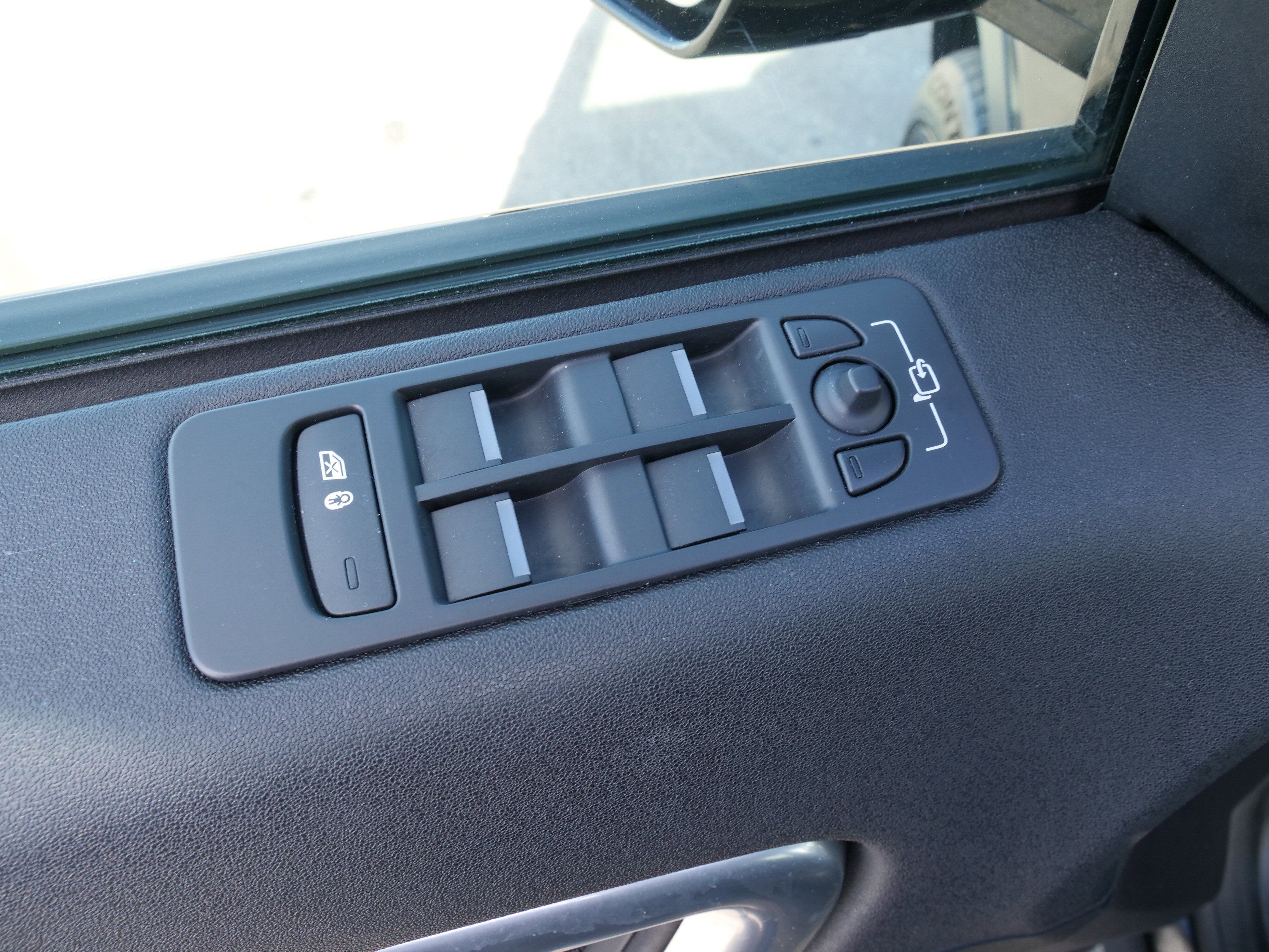 2019 Land Rover Discovery Sport SE