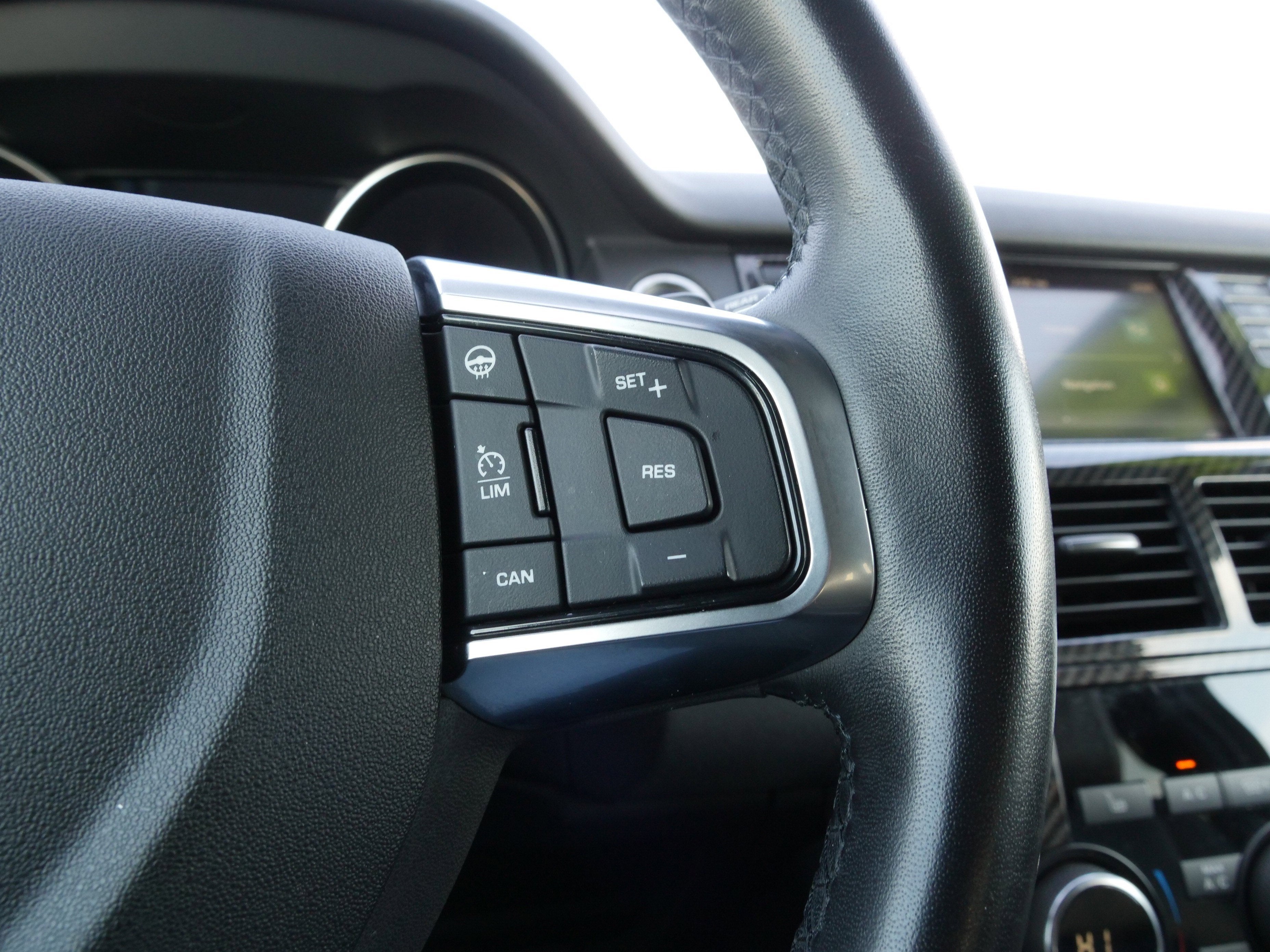 2019 Land Rover Discovery Sport SE