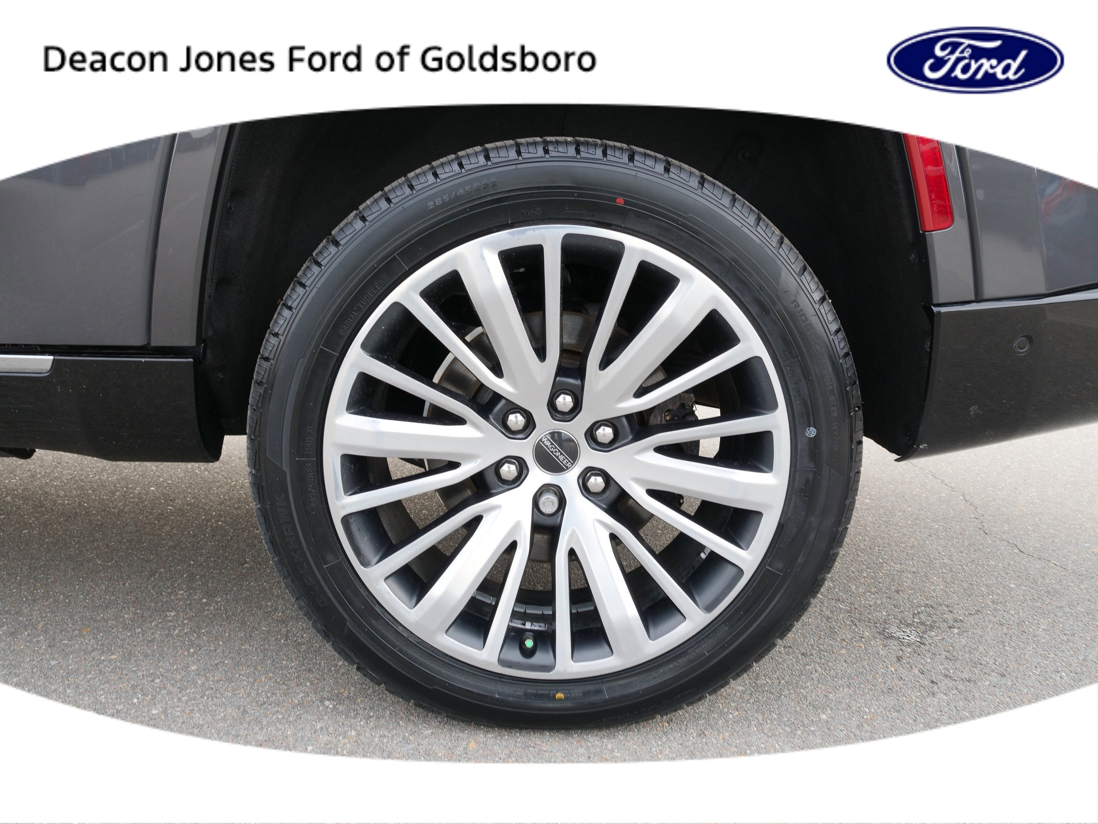 2022 Jeep Grand Wagoneer Series III