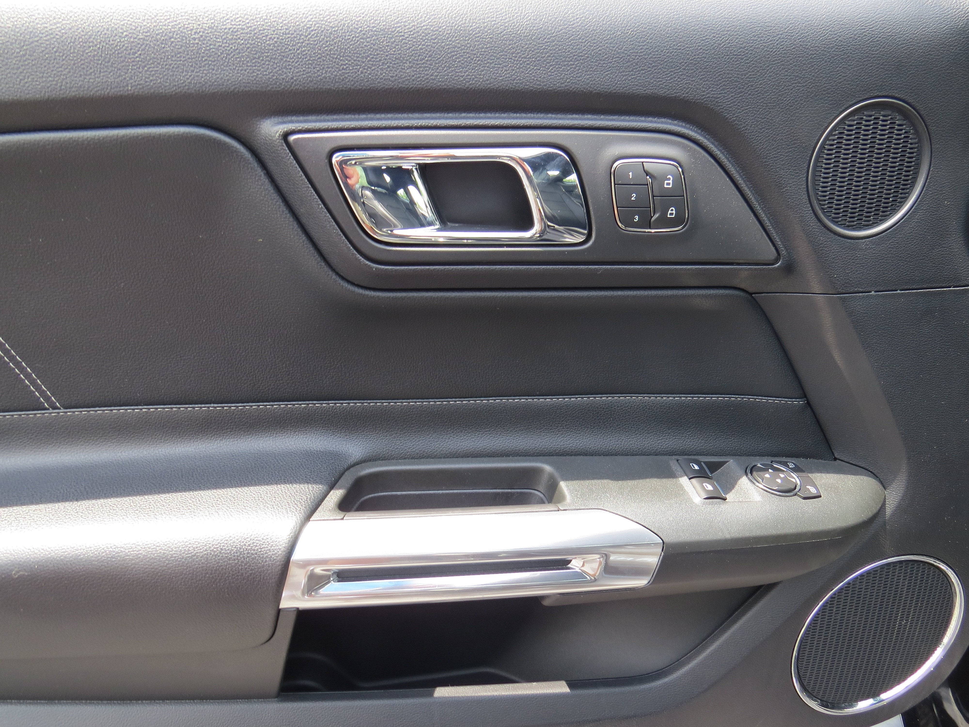 2016 Ford Mustang Base