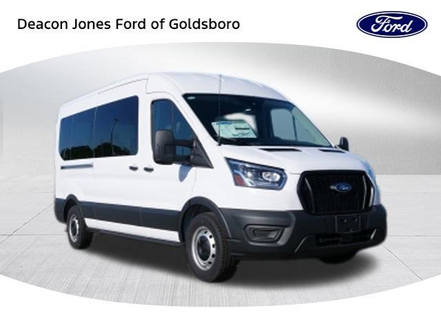 2025 Ford Transit Passenger Wagon XL