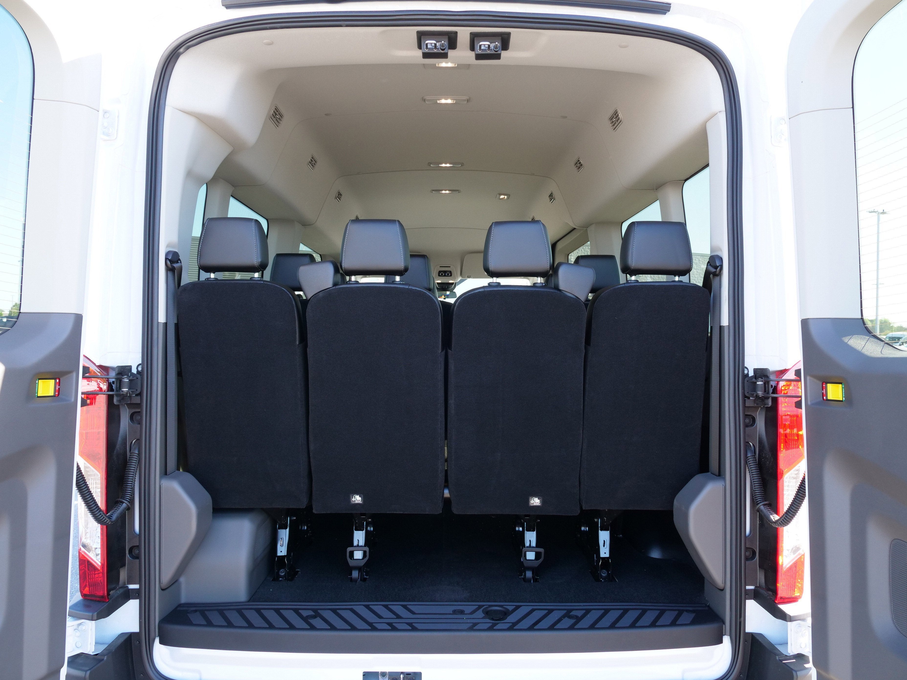 2025 Ford Transit Passenger Wagon XL