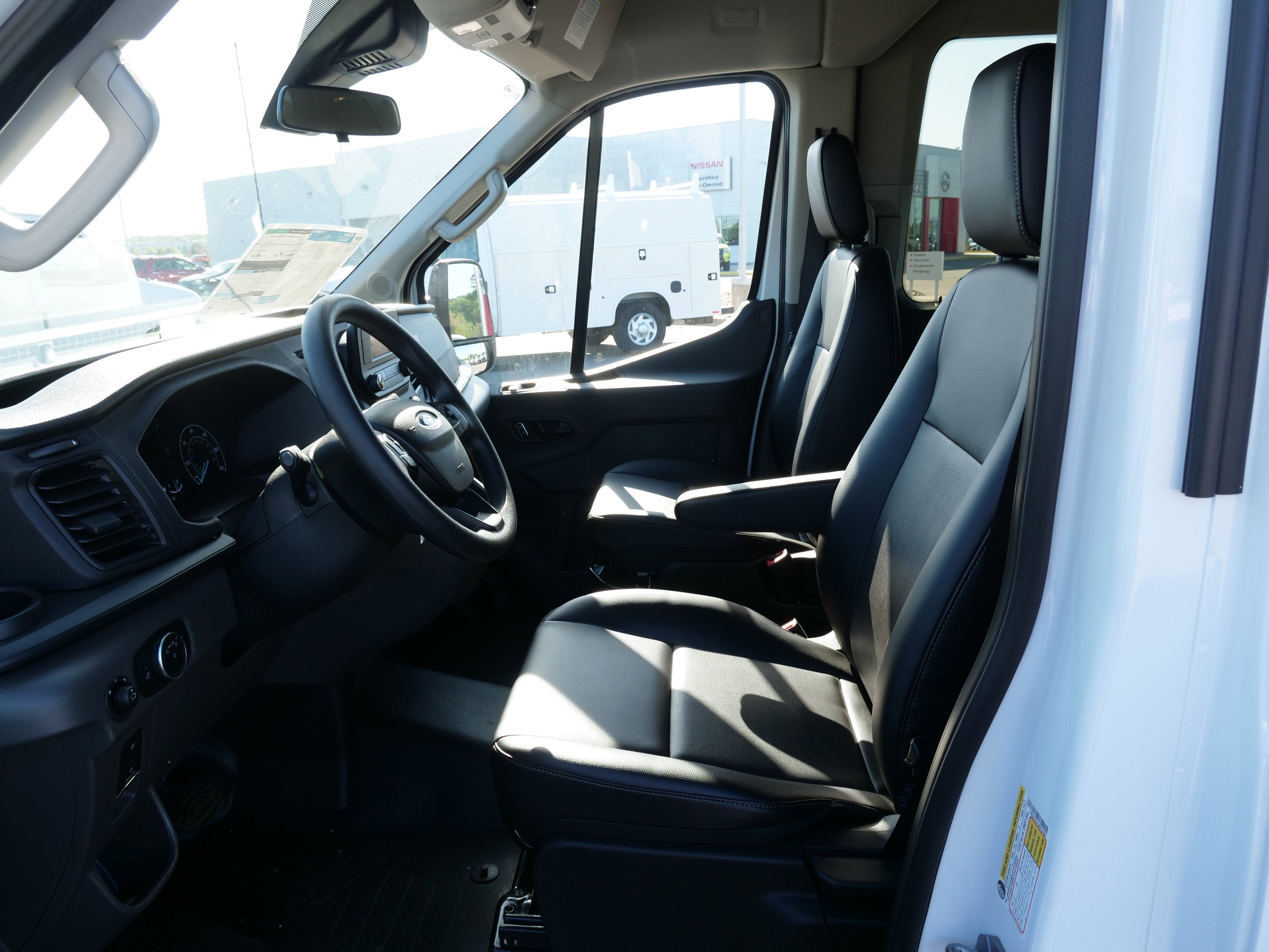2025 Ford Transit Passenger Wagon XL