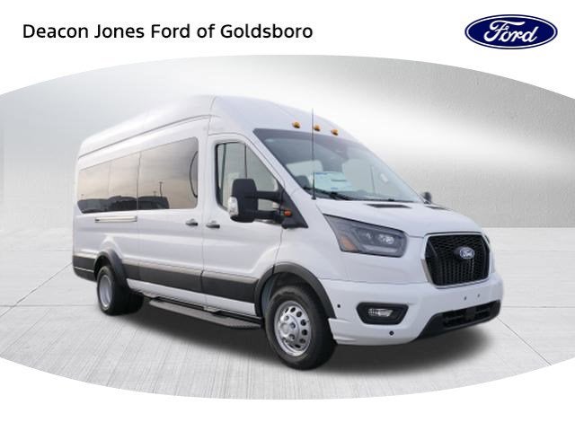2026 Ford Transit Passenger Wagon XLT