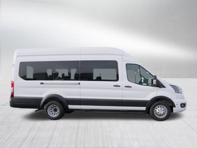 2026 Ford Transit Passenger Wagon XLT