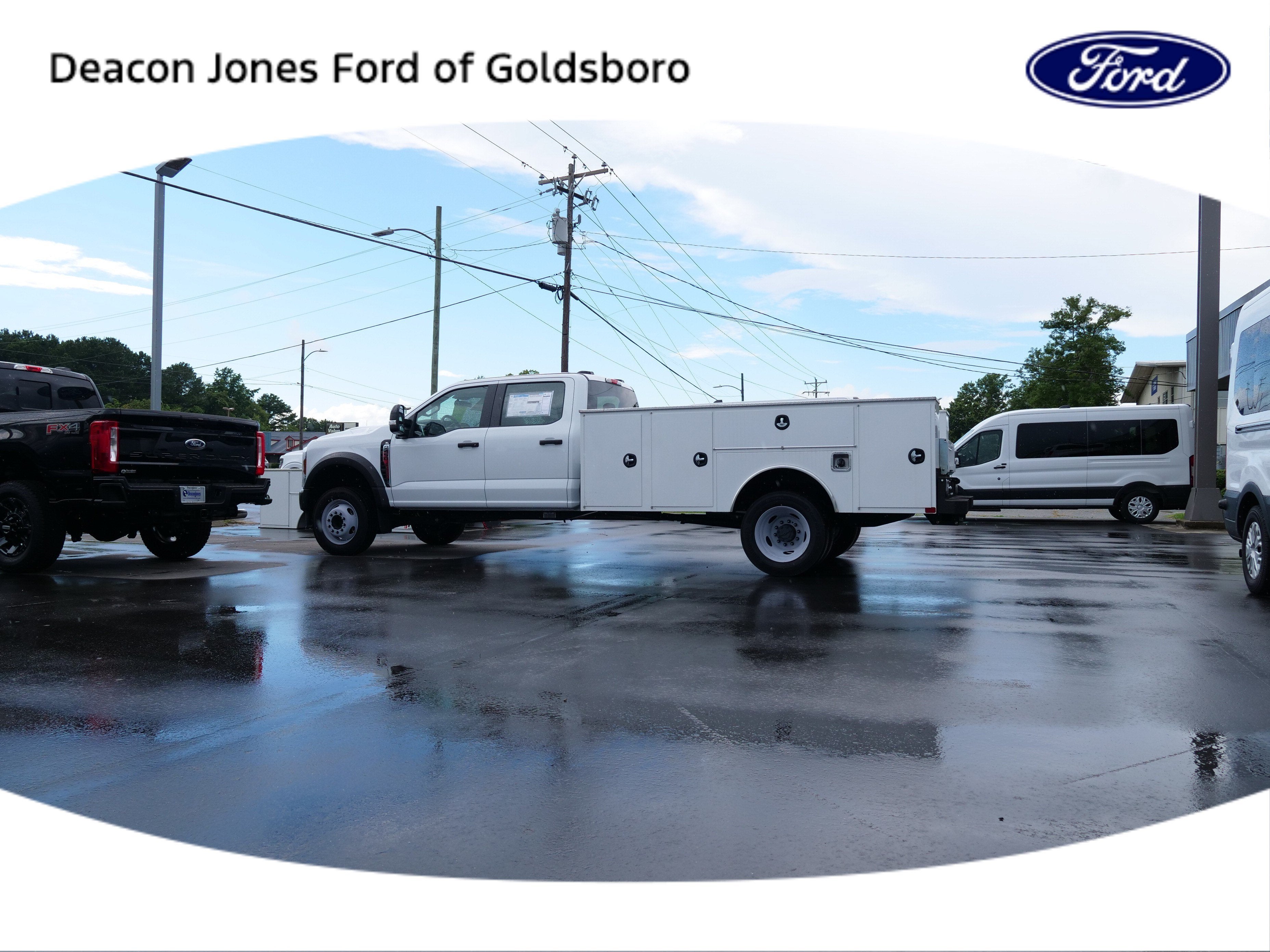 2025 Ford Super Duty F-450 DRW XL