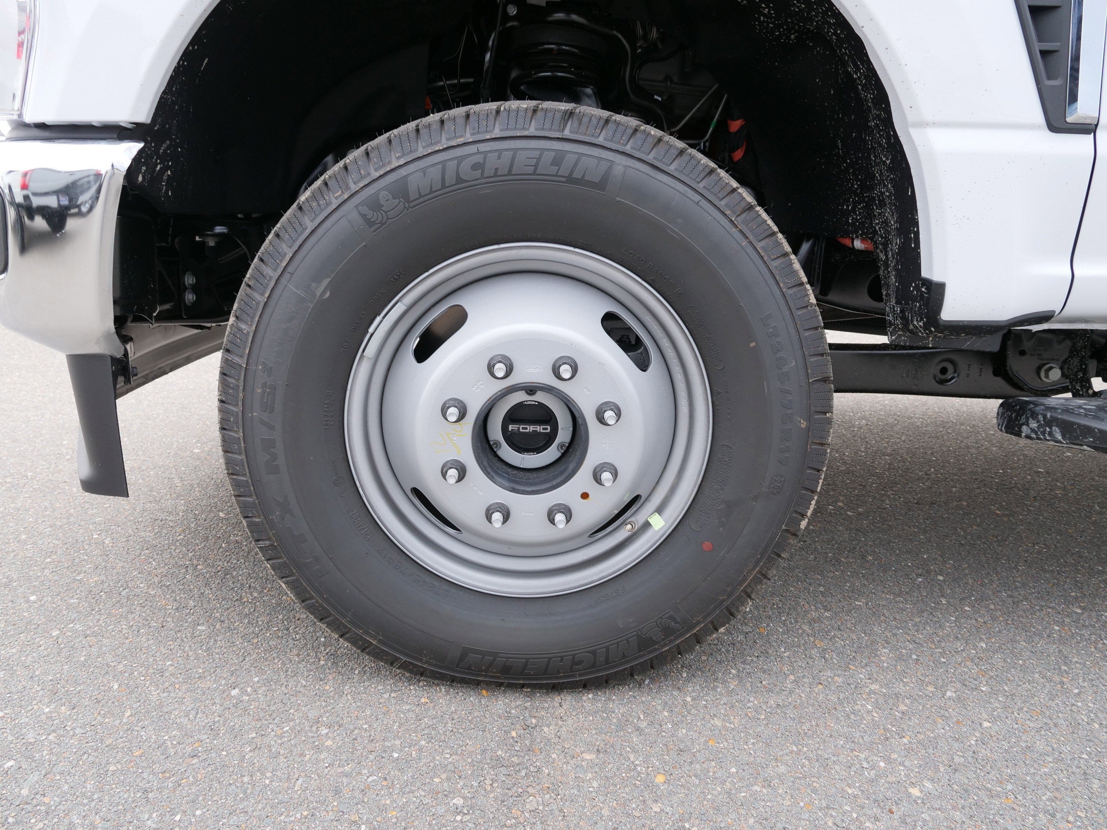 2026 Ford Super Duty F-350 DRW XL