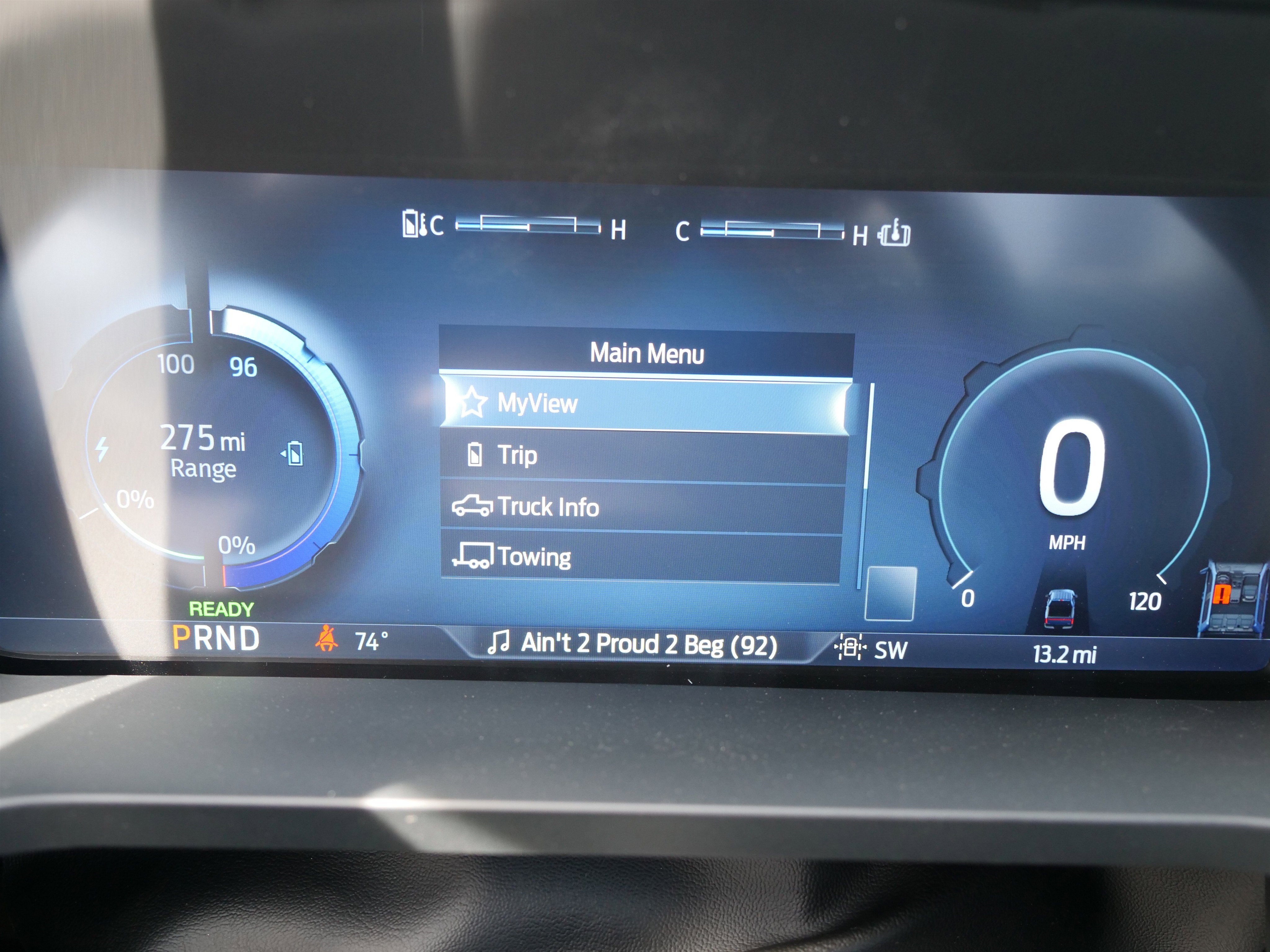 2025 Ford F-150 Lightning Flash