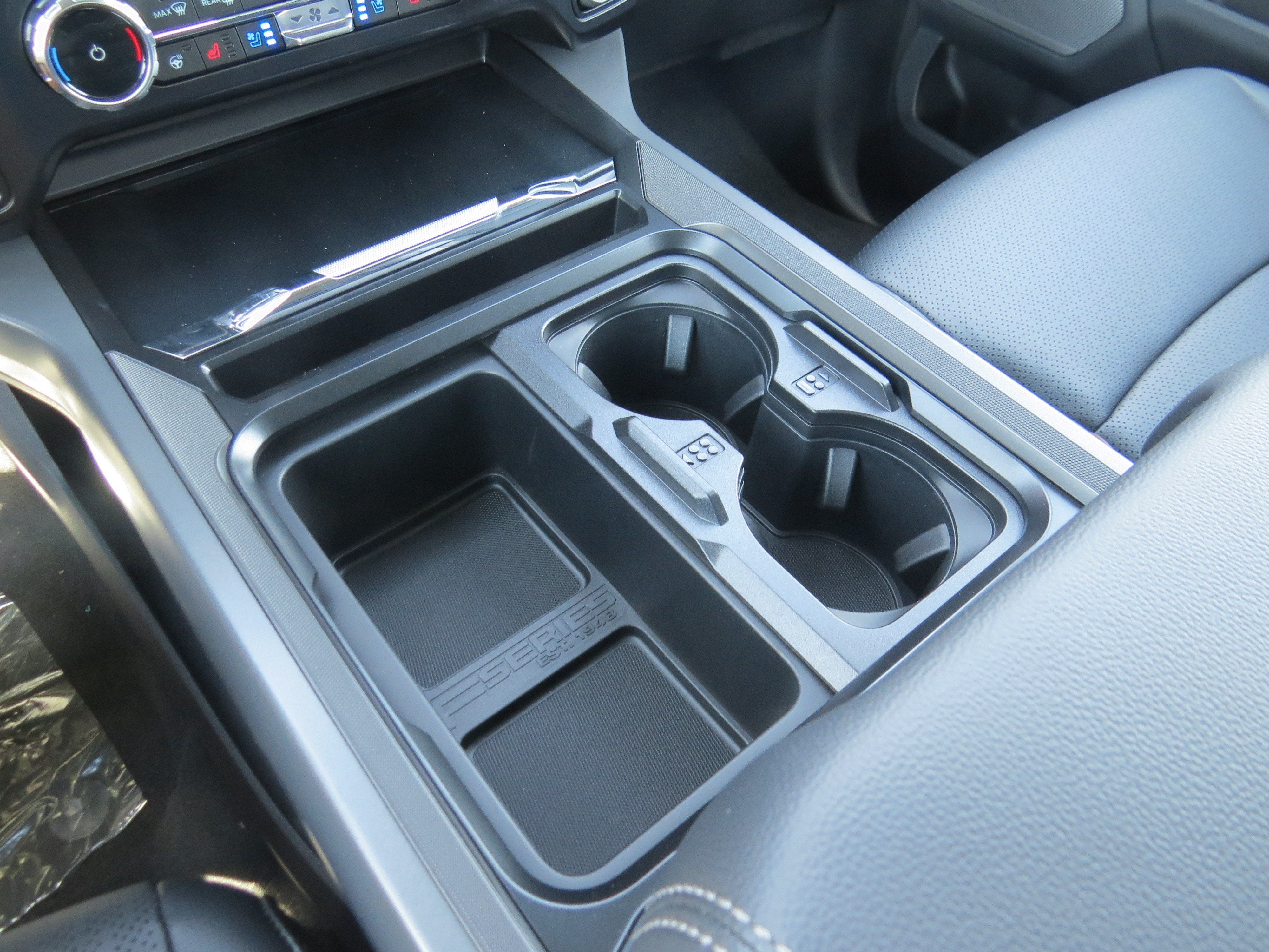 2027 Ford Super Duty F-250 SRW LARIAT