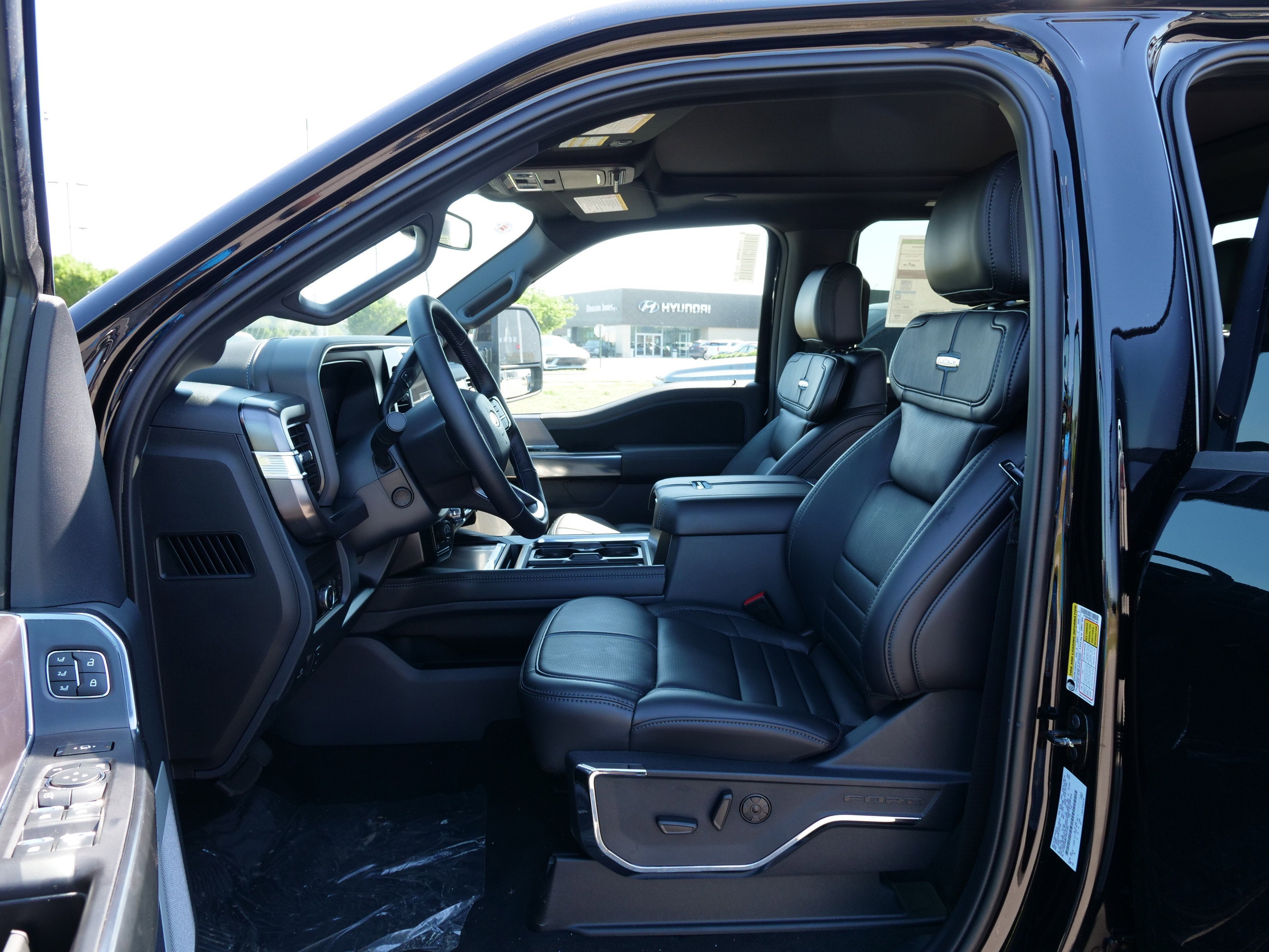 2026 Ford Super Duty F-250 SRW Platinum