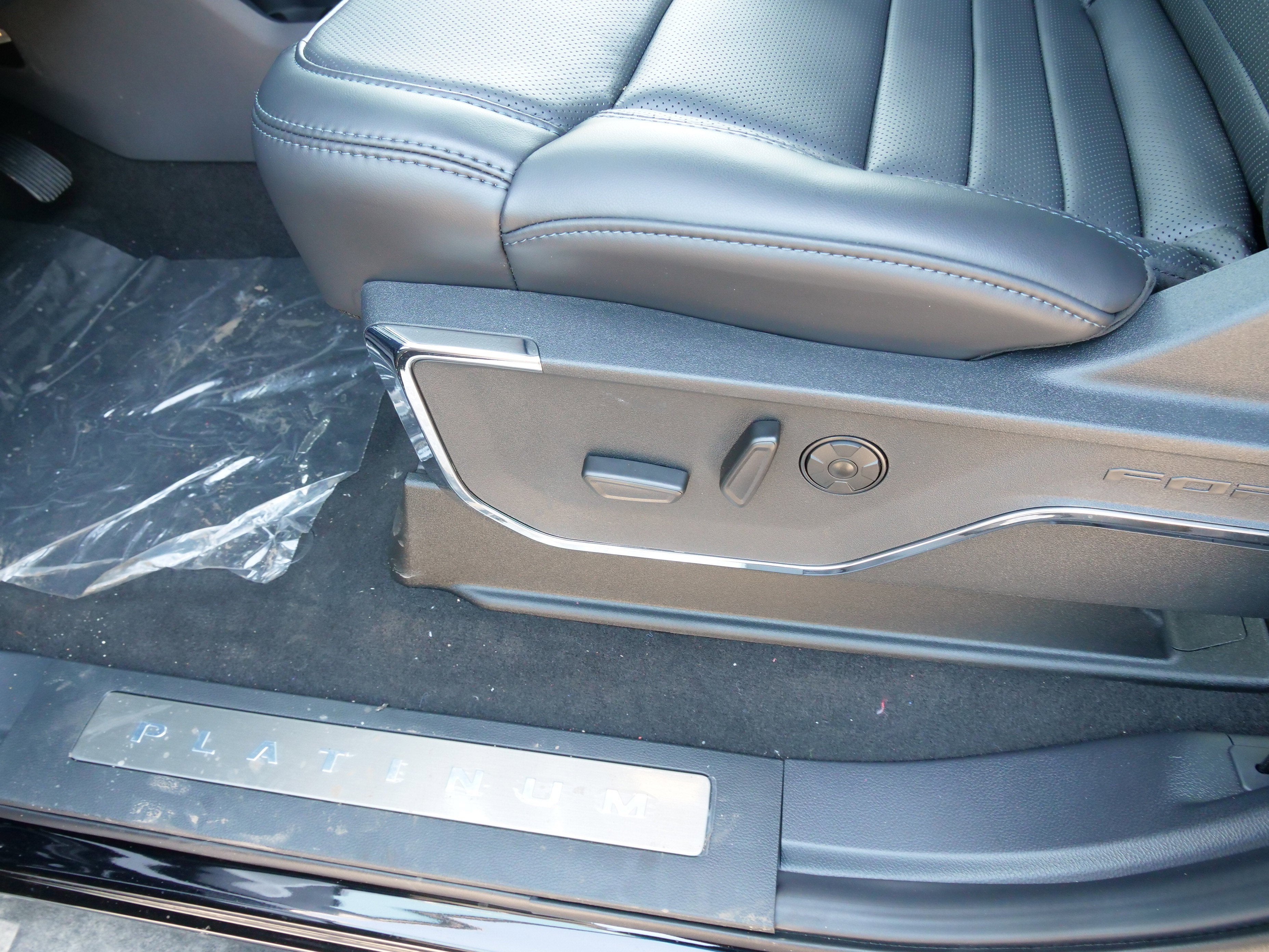 2026 Ford Super Duty F-250 SRW Platinum