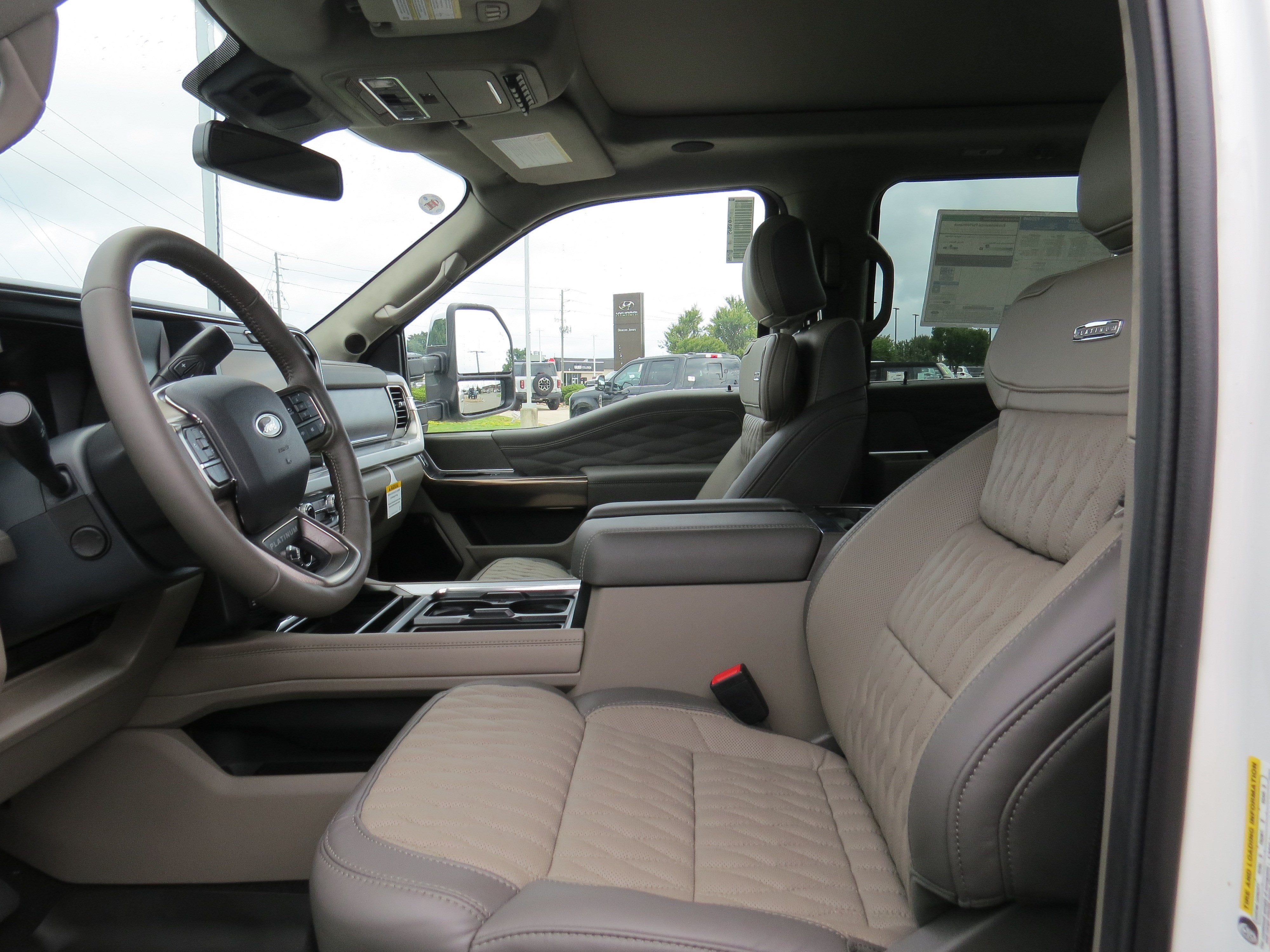 2026 Ford Super Duty F-250 SRW Platinum