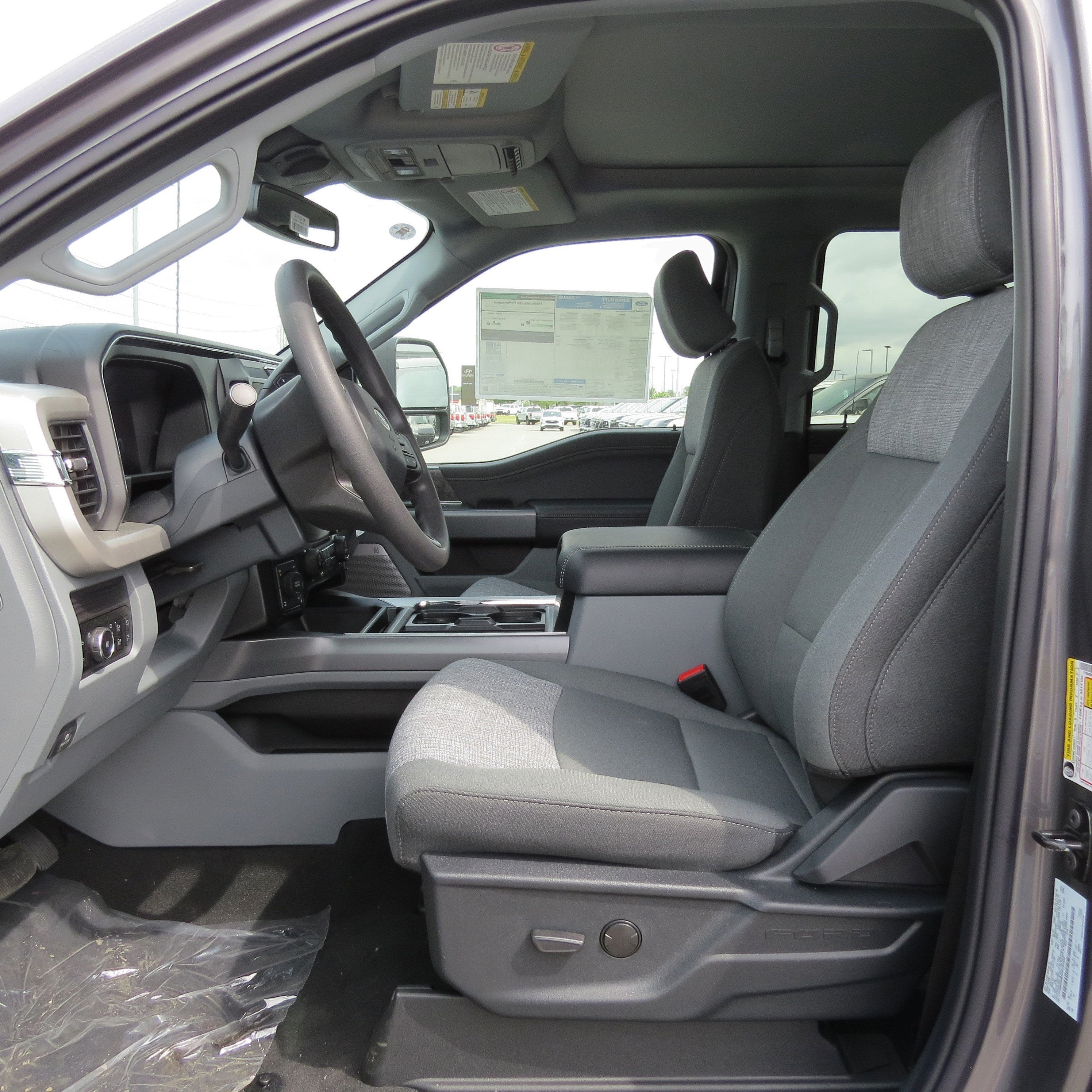 2025 Ford Super Duty F-250 SRW XLT