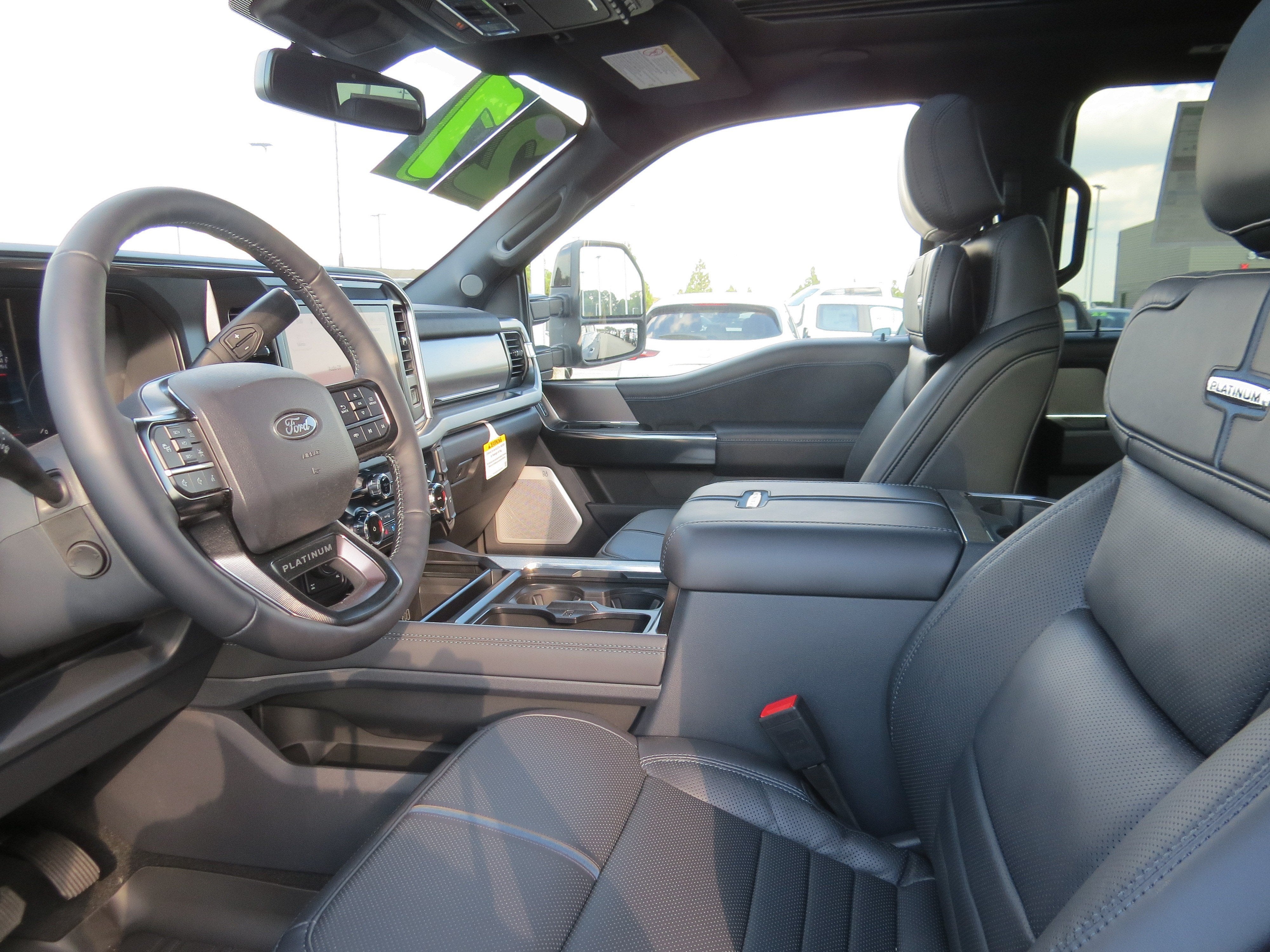 2027 Ford Super Duty F-250 SRW Platinum