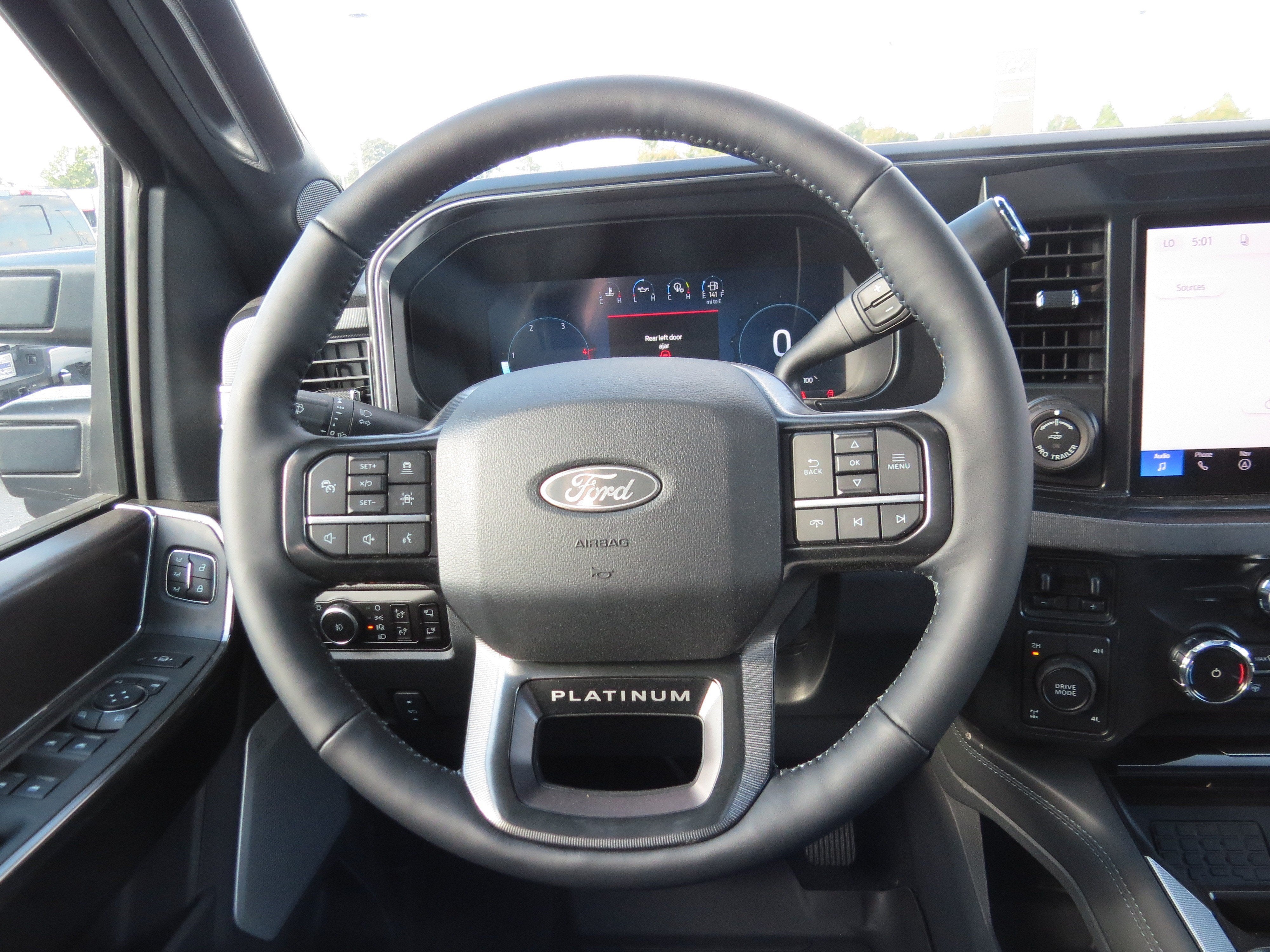 2027 Ford Super Duty F-250 SRW Platinum