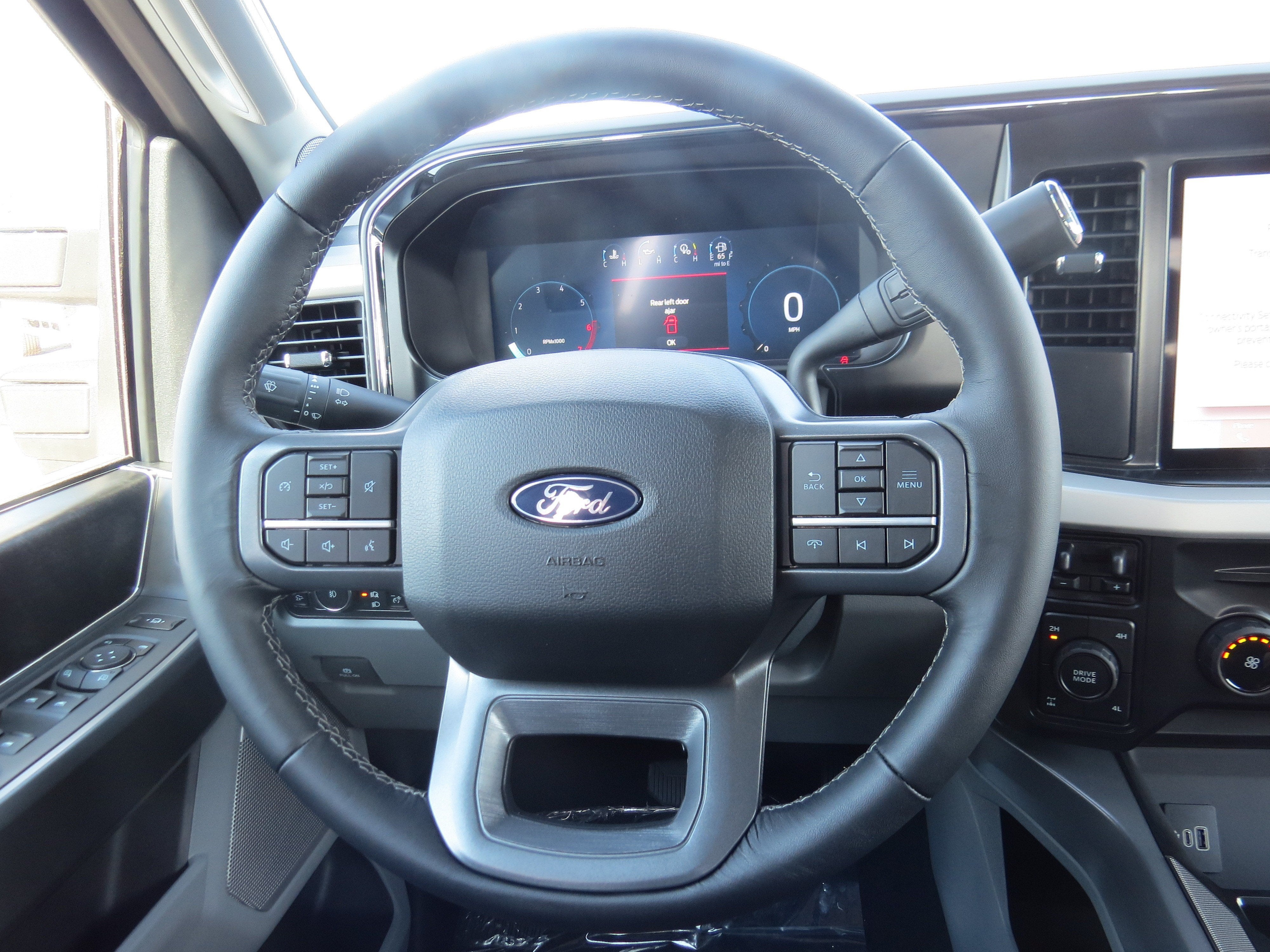 2027 Ford Super Duty F-250 SRW XLT
