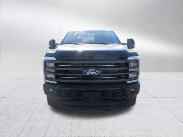 2027 Ford Super Duty F-250 SRW XLT
