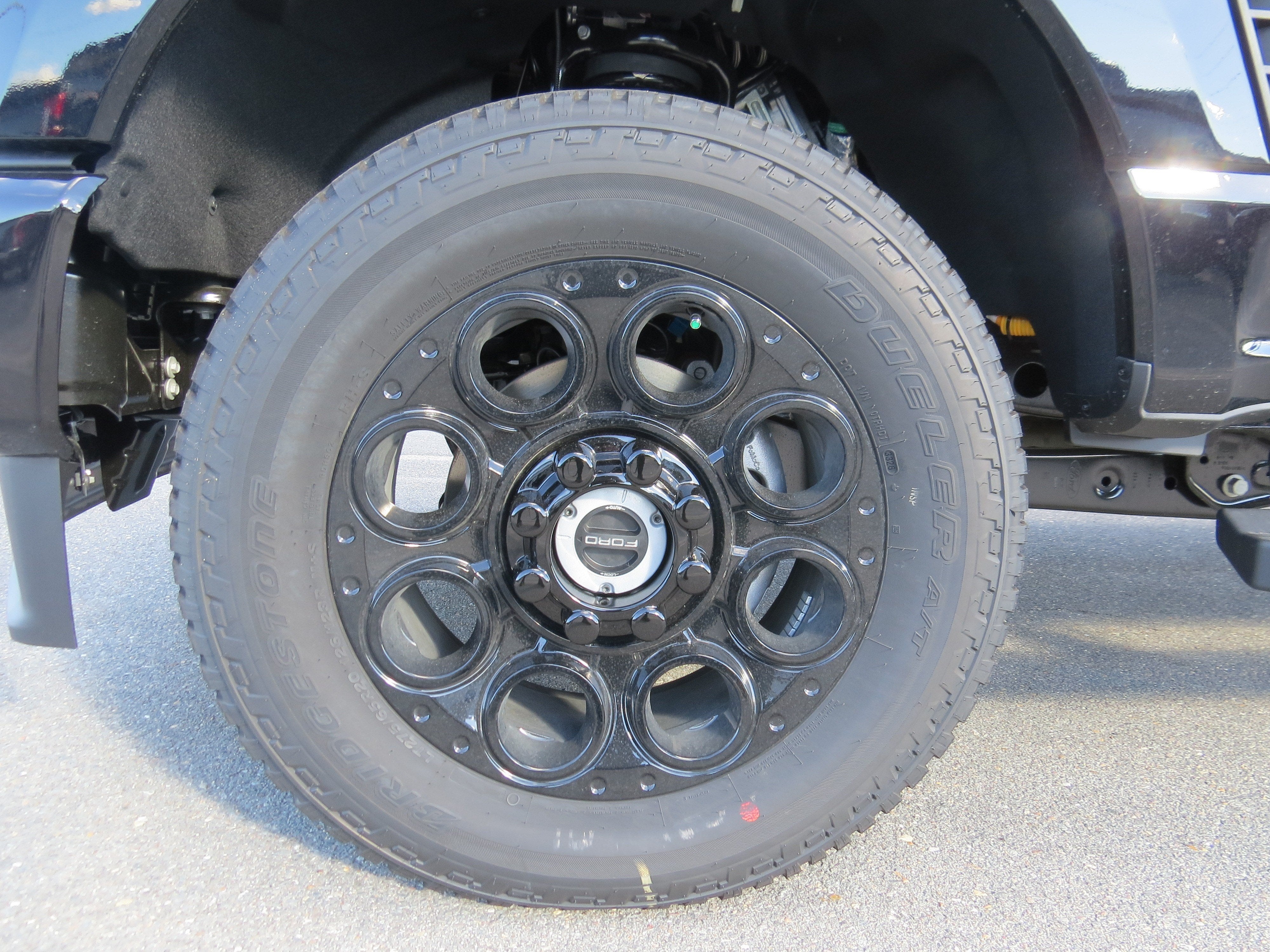 2027 Ford Super Duty F-250 SRW LARIAT