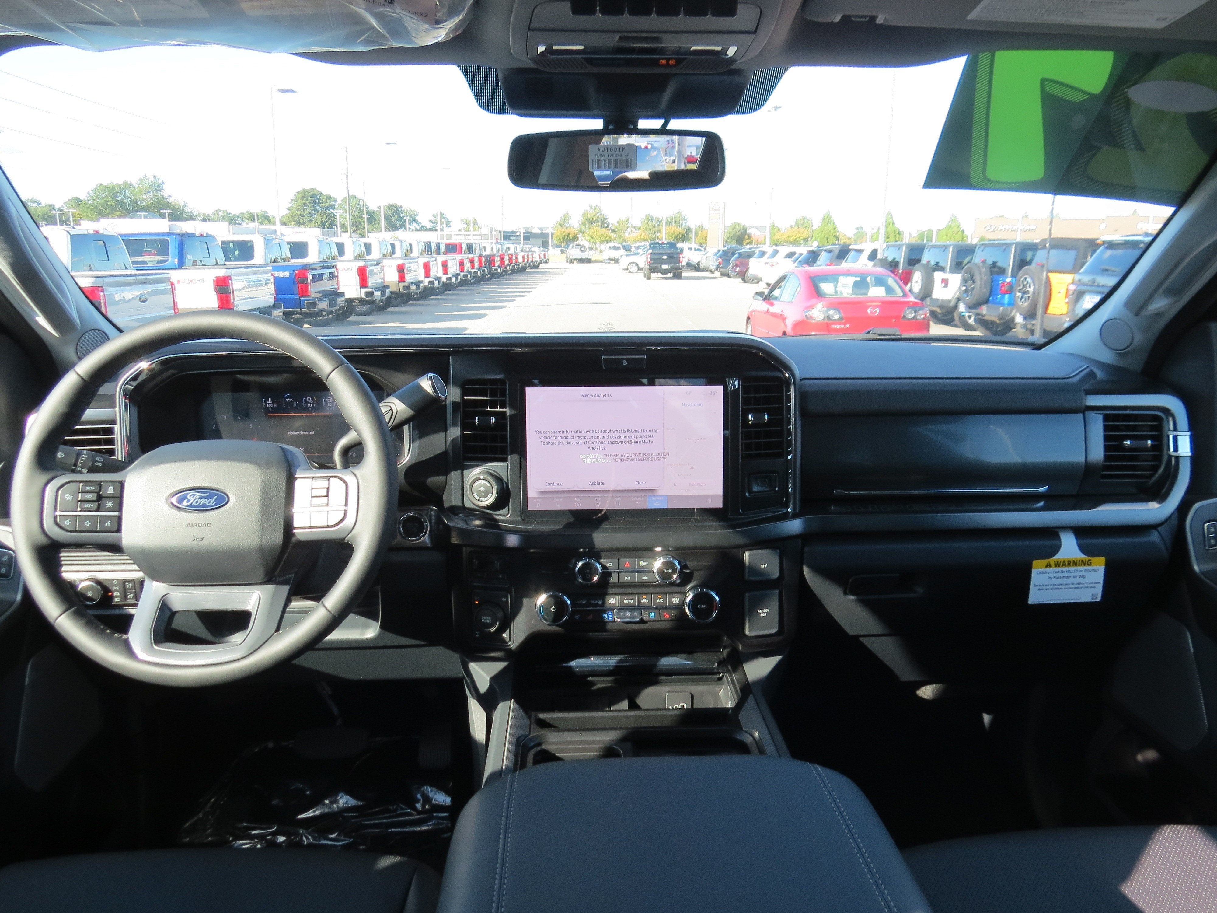 2027 Ford Super Duty F-250 SRW LARIAT