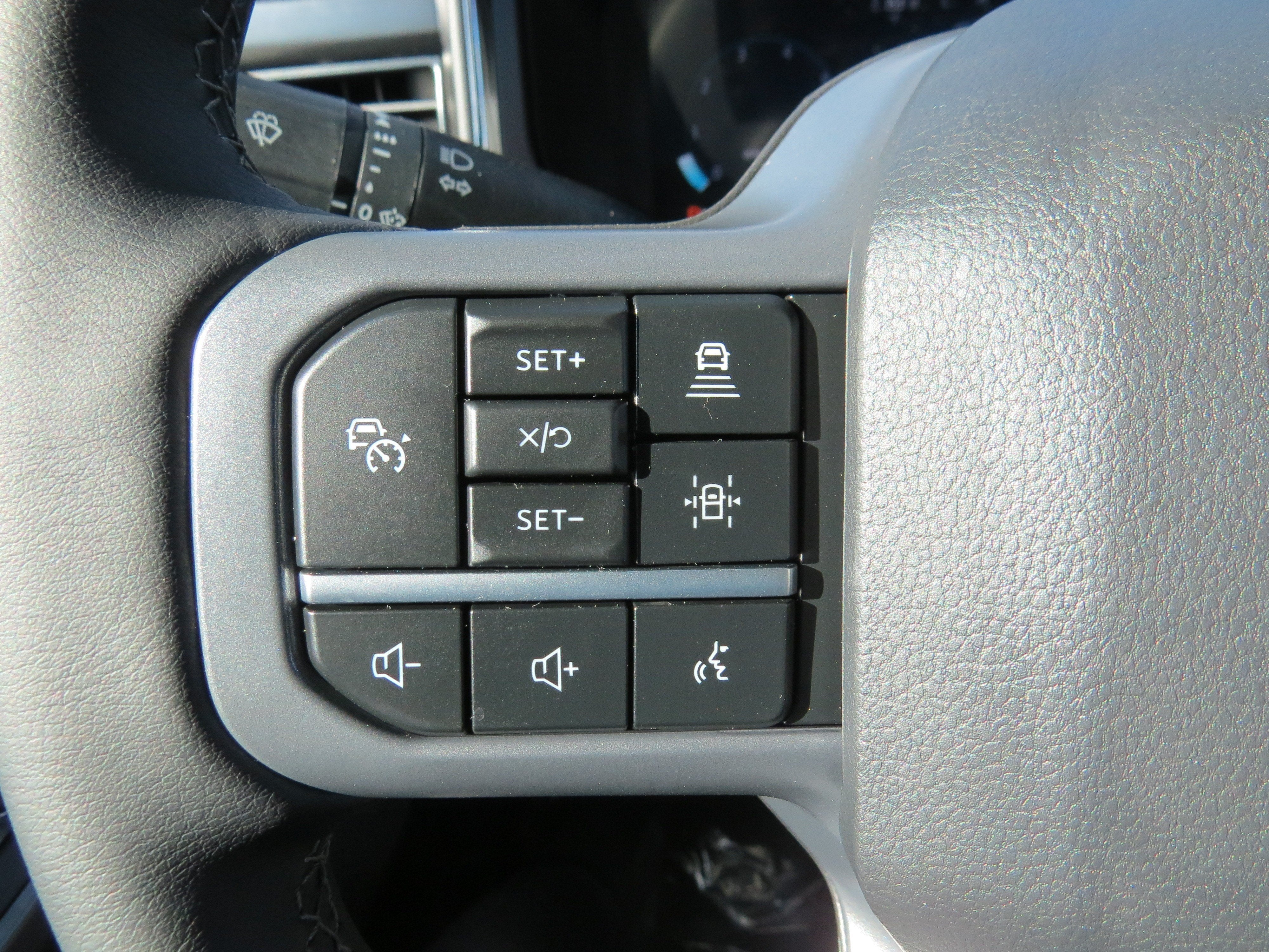 2027 Ford Super Duty F-250 SRW LARIAT