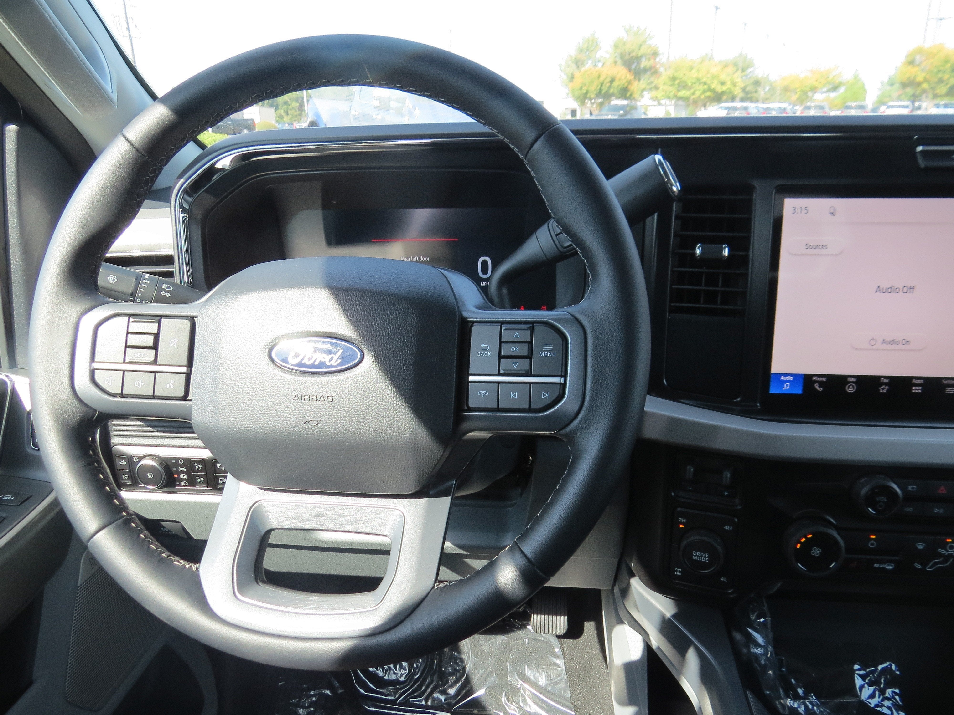 2027 Ford Super Duty F-250 SRW XLT