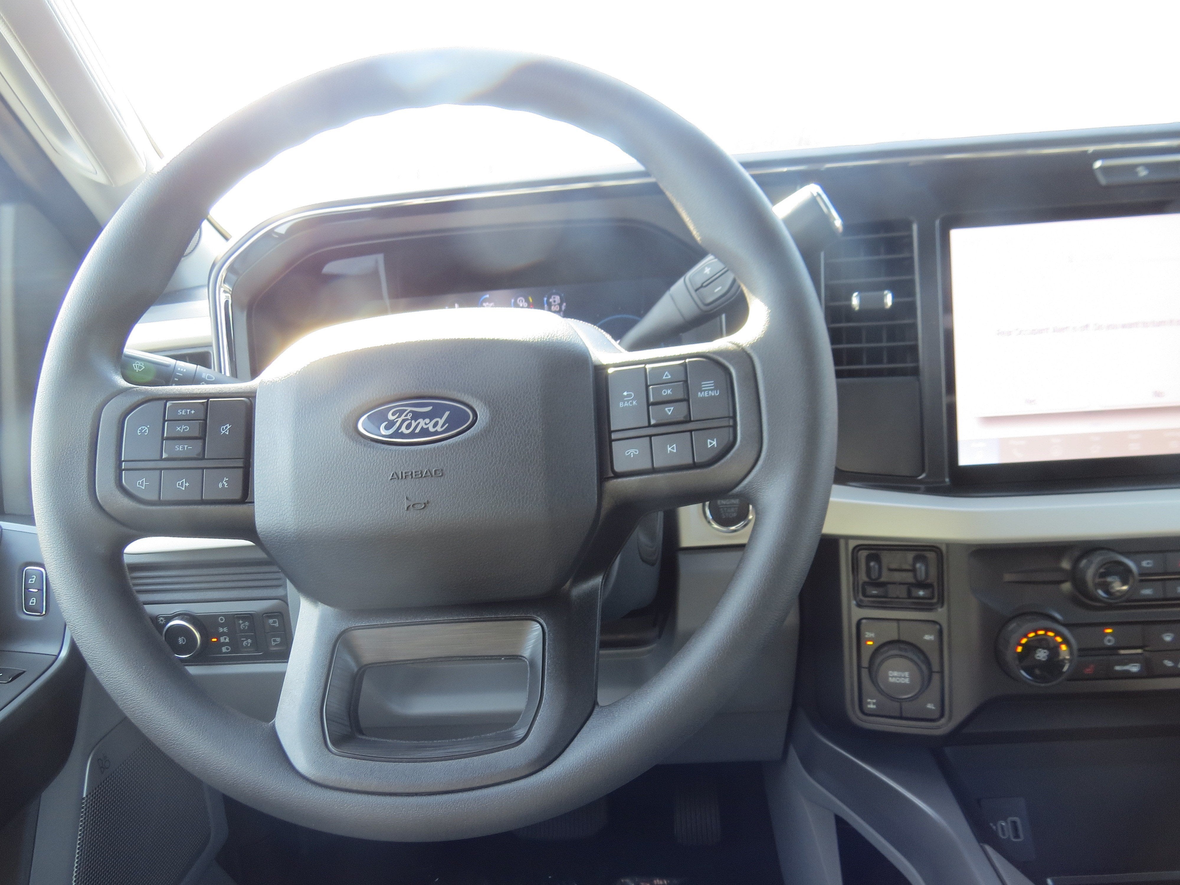 2027 Ford Super Duty F-250 SRW XLT