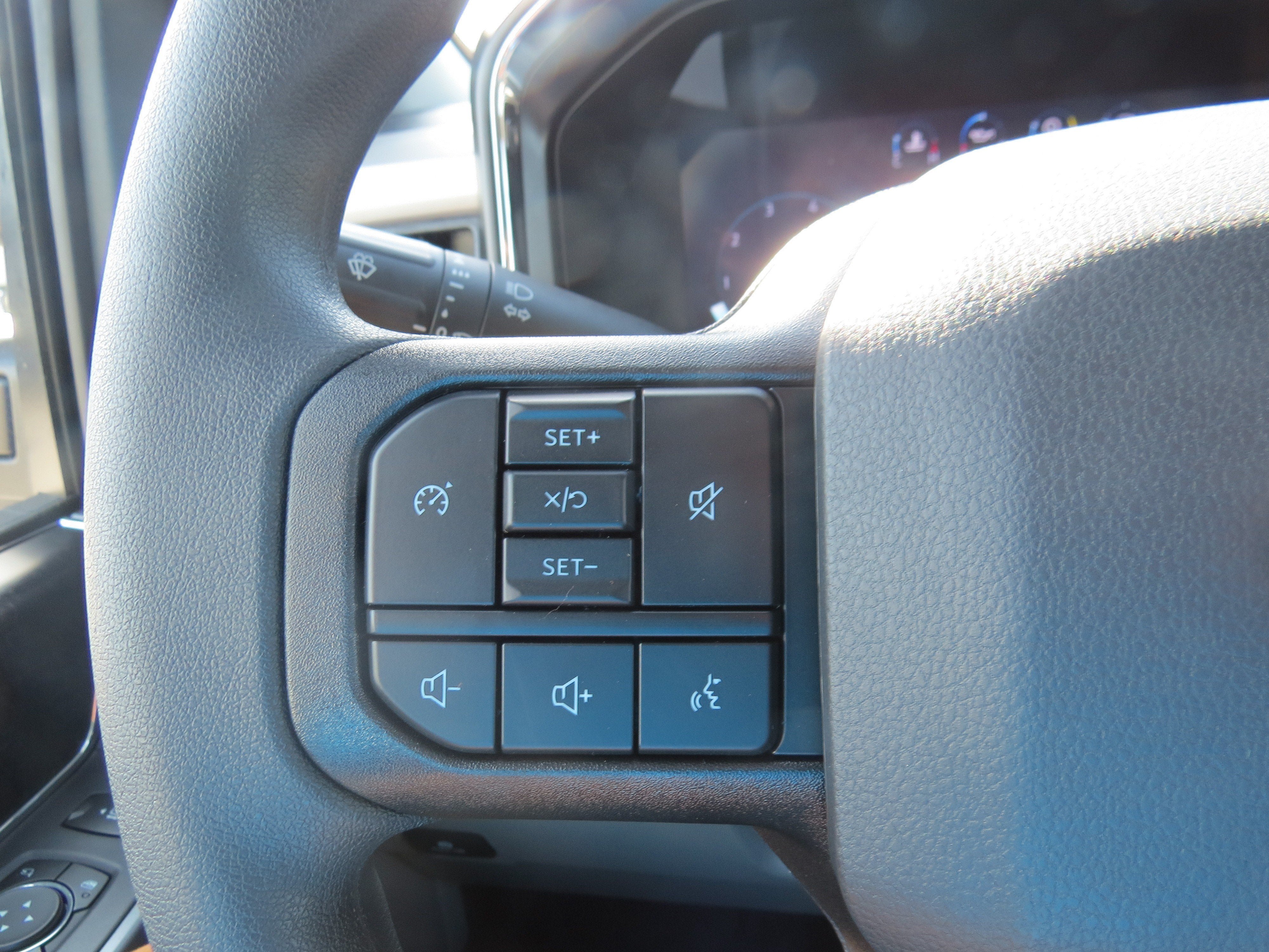 2027 Ford Super Duty F-250 SRW XLT