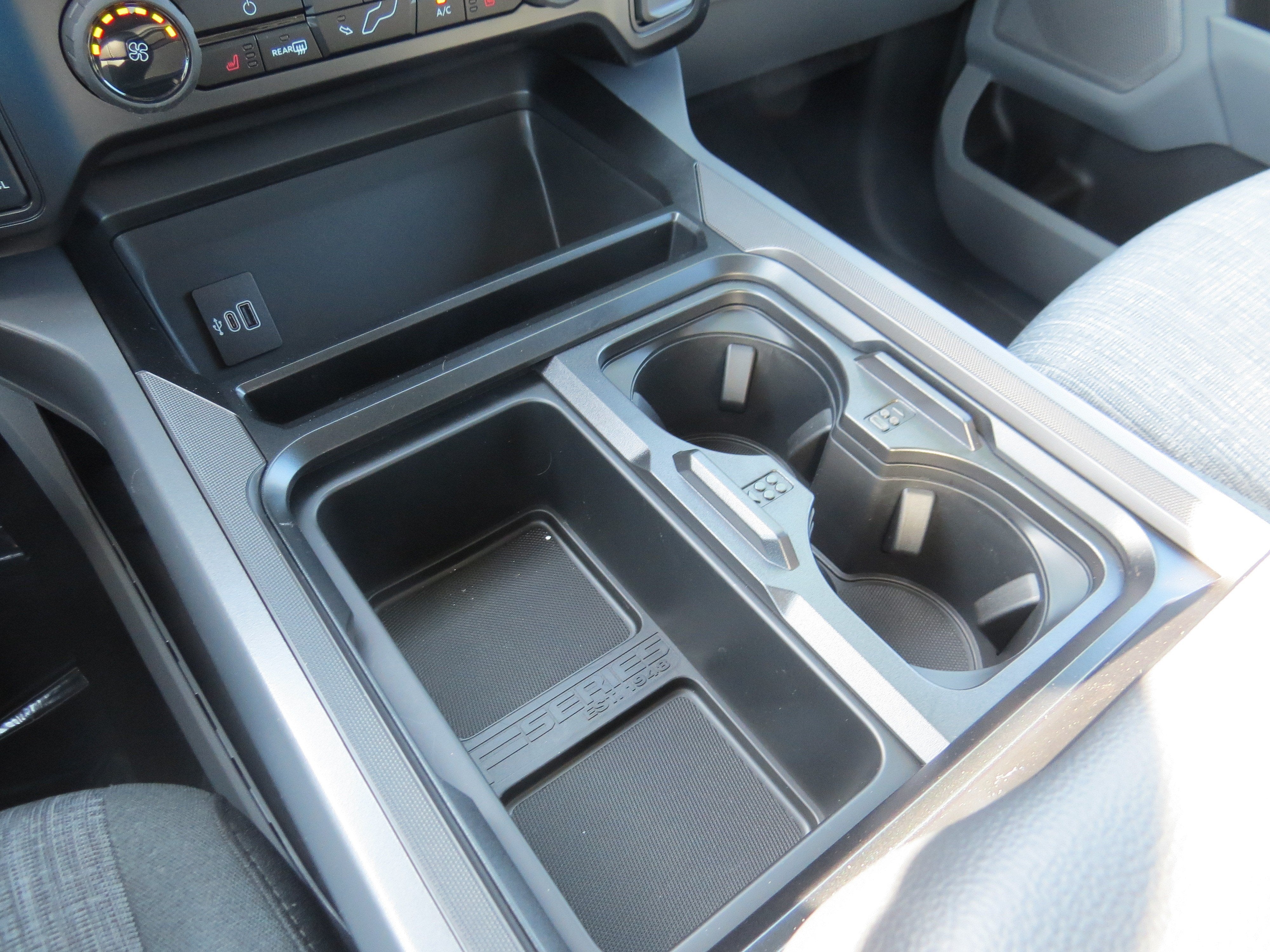 2027 Ford Super Duty F-250 SRW XLT