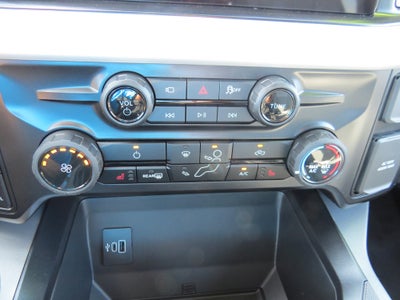 2027 Ford Super Duty F-250 SRW XLT