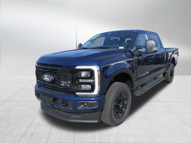 2027 Ford Super Duty F-250 SRW XLT