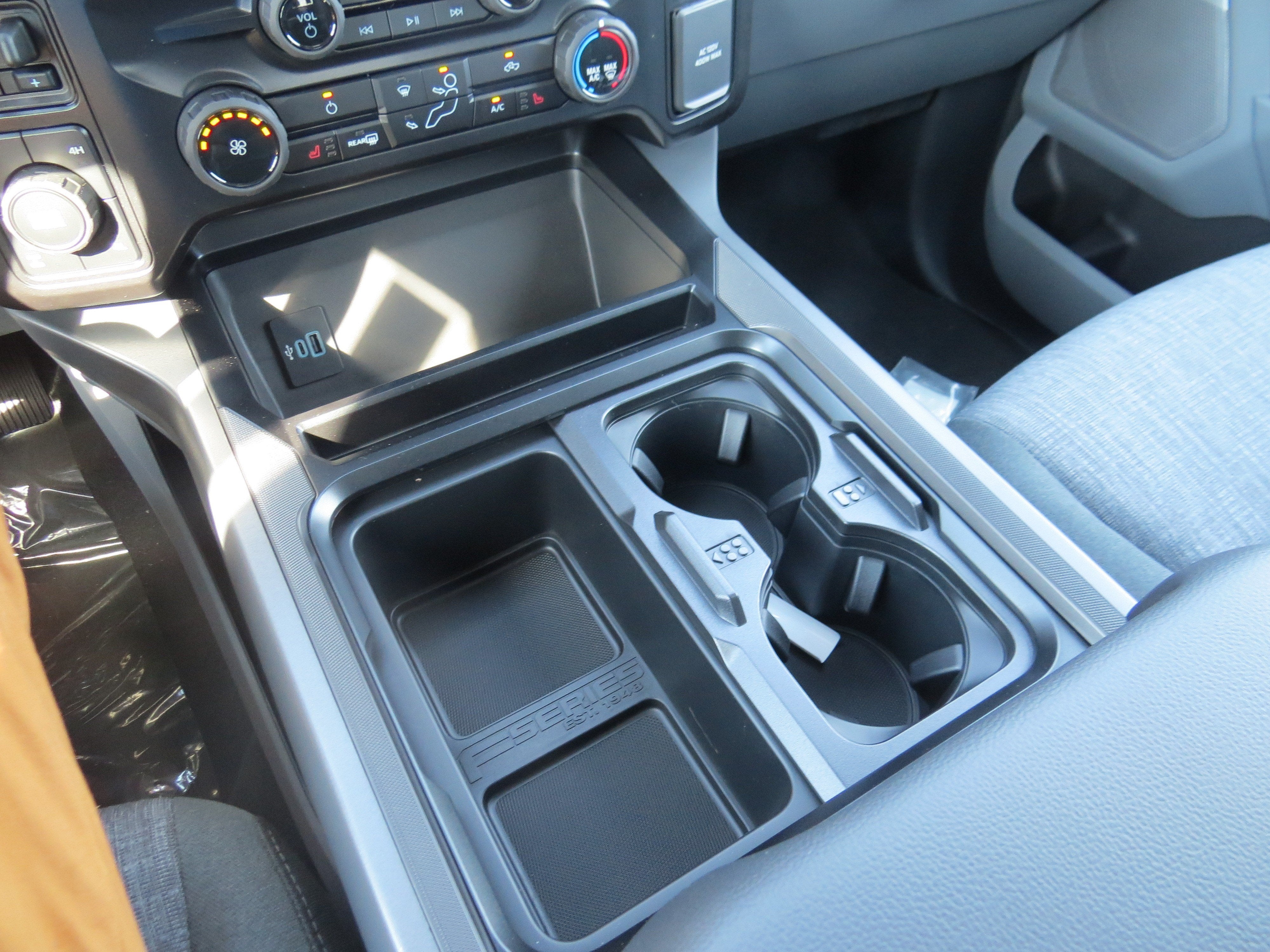 2027 Ford Super Duty F-250 SRW XLT