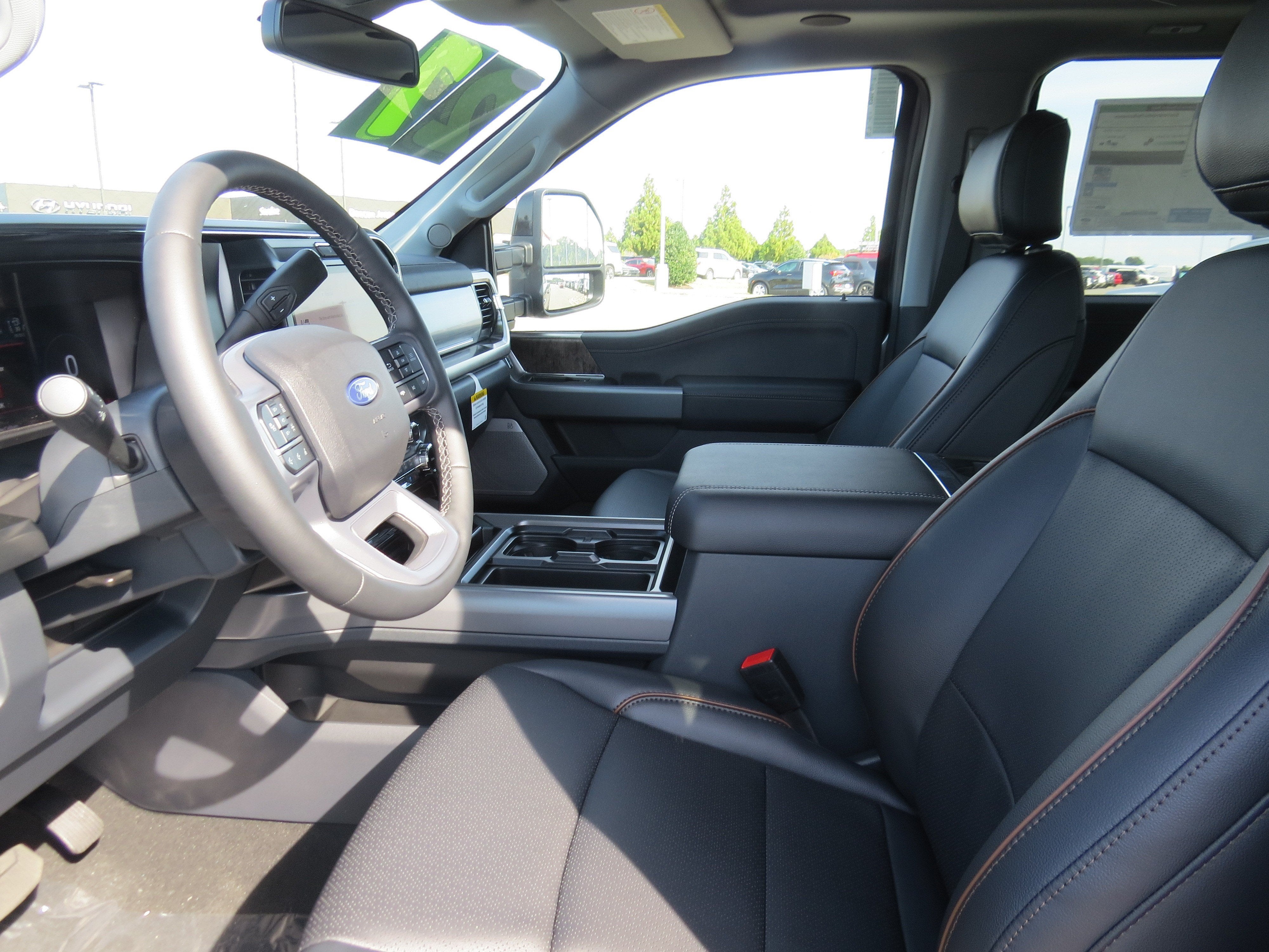 2027 Ford Super Duty F-250 SRW LARIAT