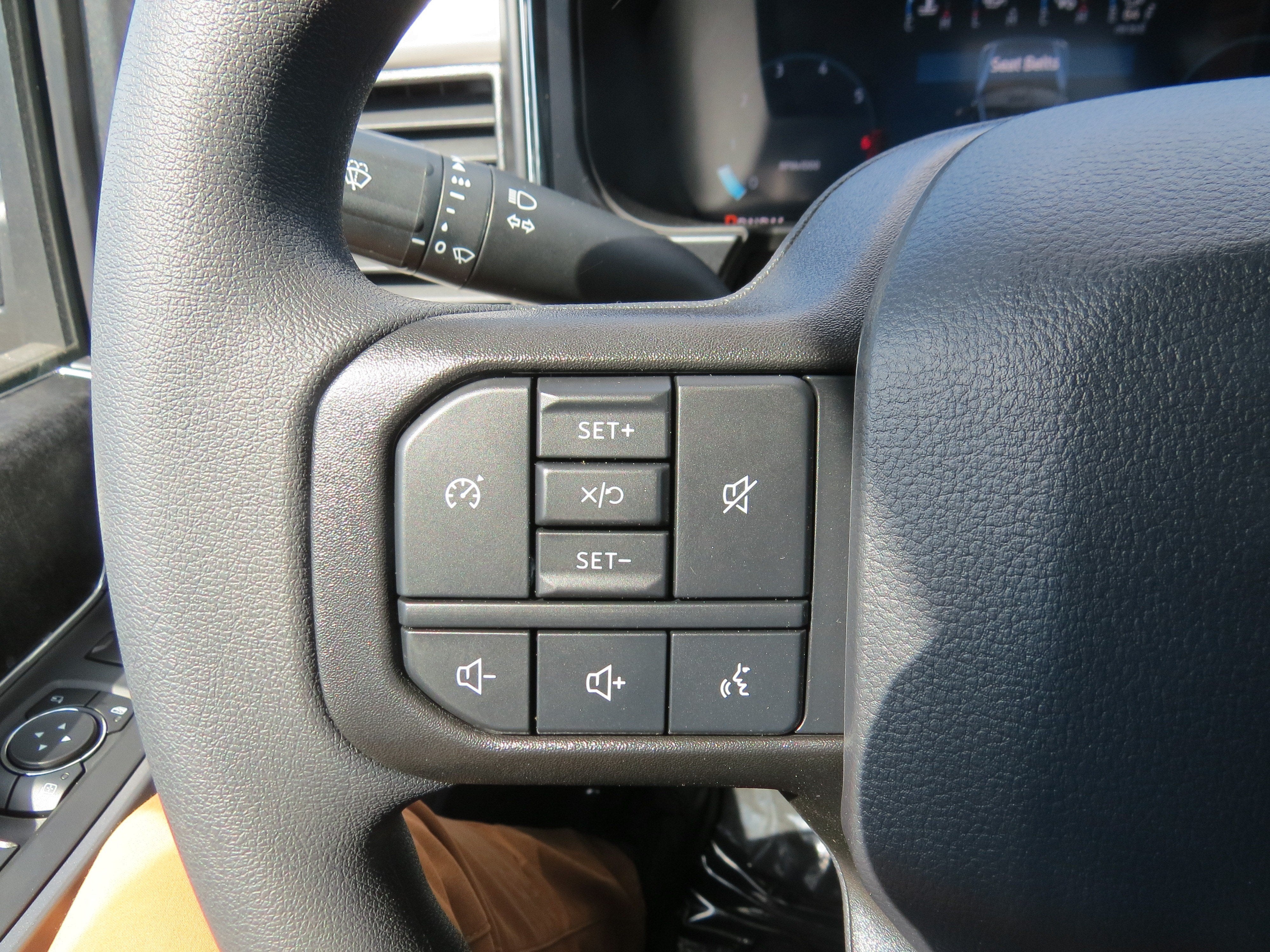 2027 Ford Super Duty F-250 SRW XLT