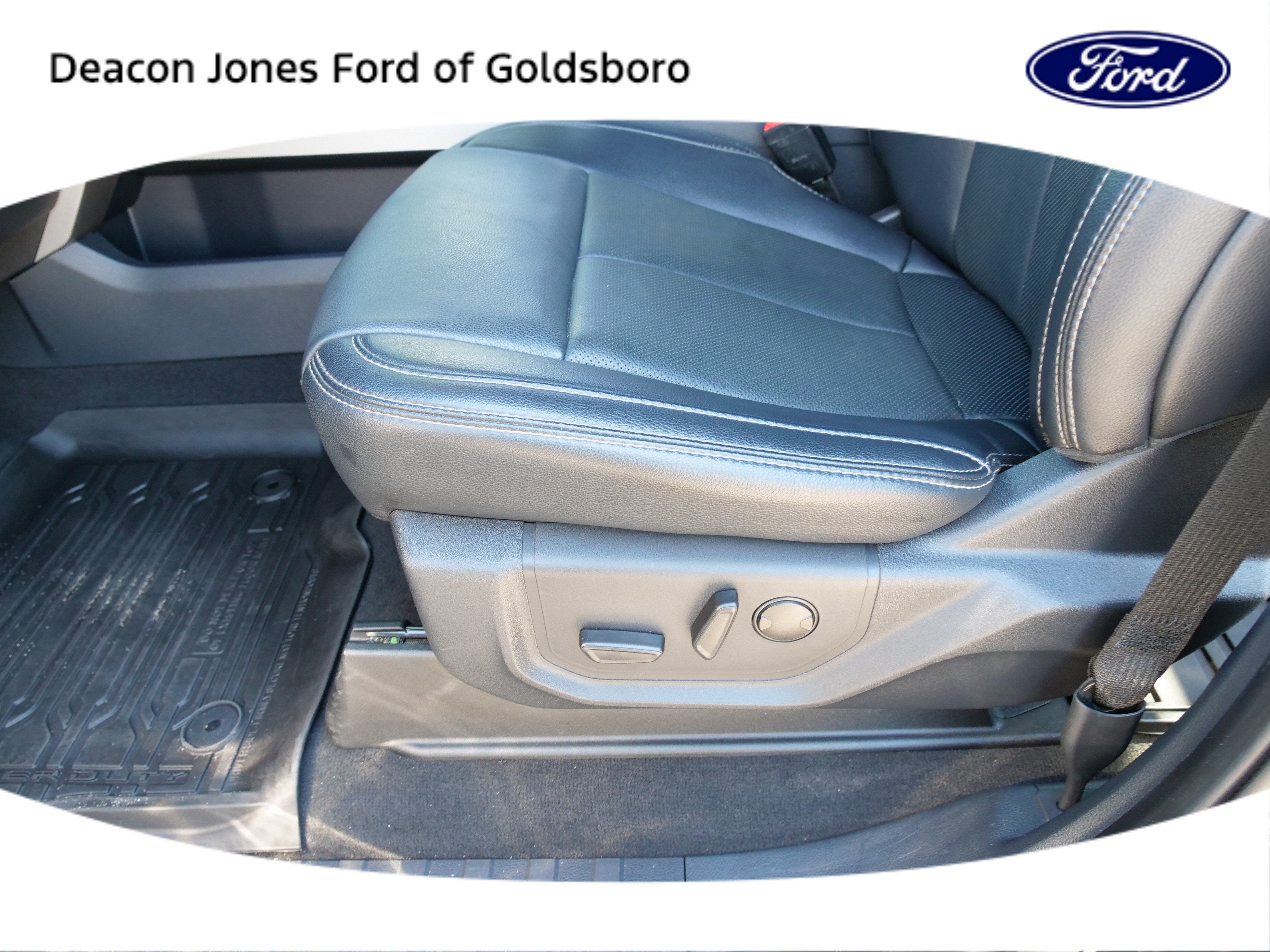 2022 Ford Super Duty F-250 SRW LARIAT