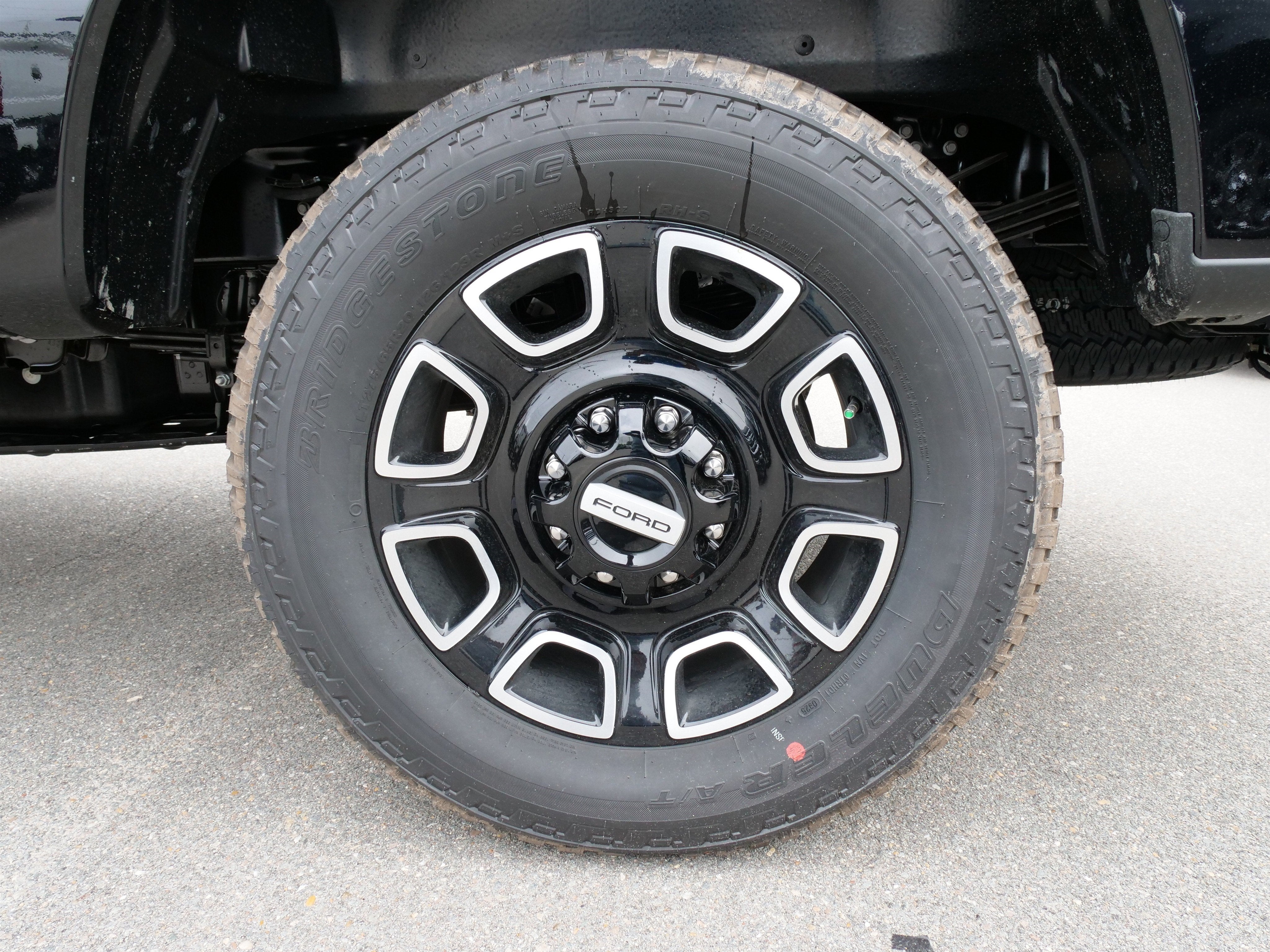 2025 Ford Super Duty F-350 SRW Platinum