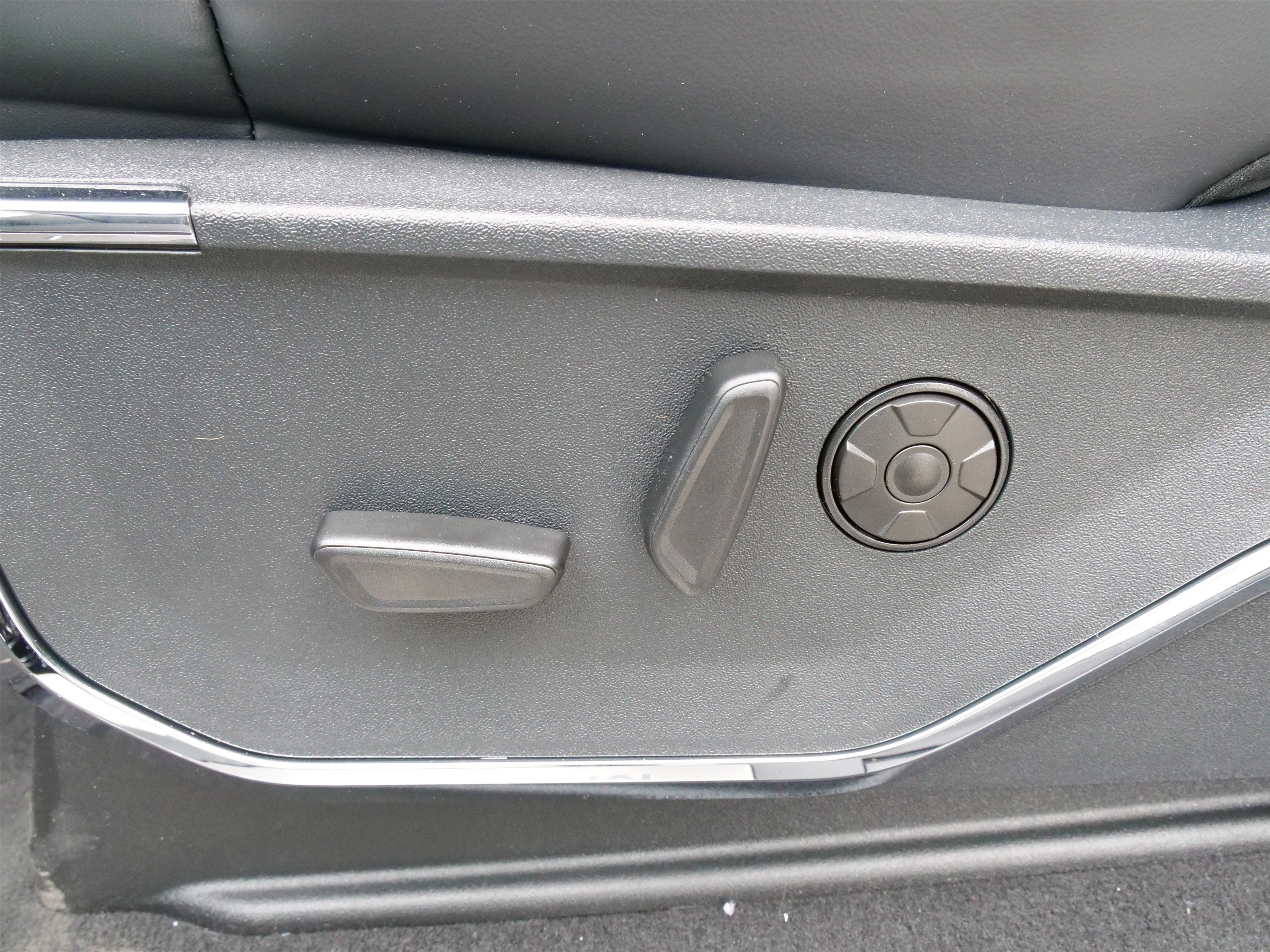 2025 Ford Super Duty F-350 SRW Platinum