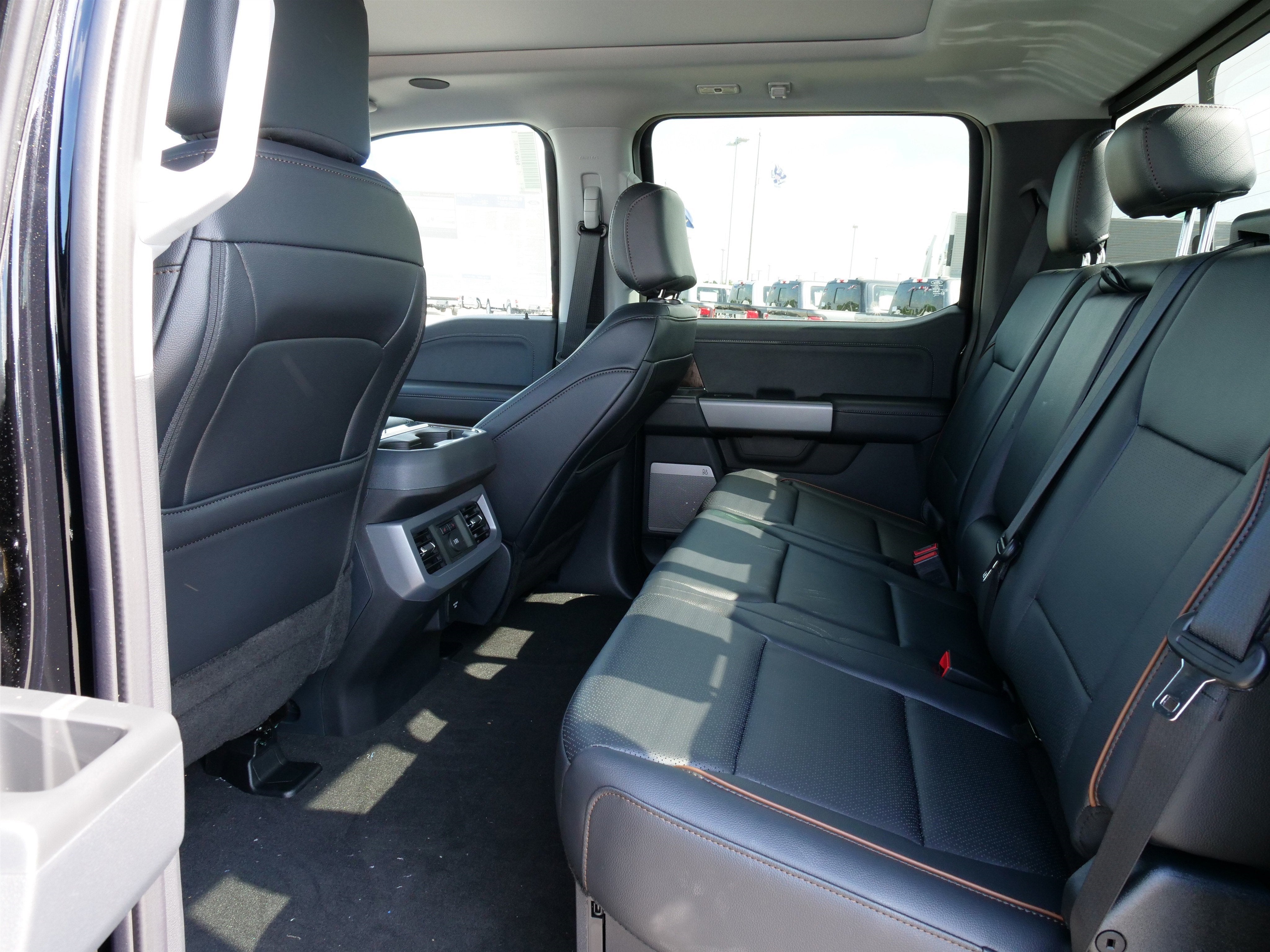 2025 Ford Super Duty F-350 SRW LARIAT