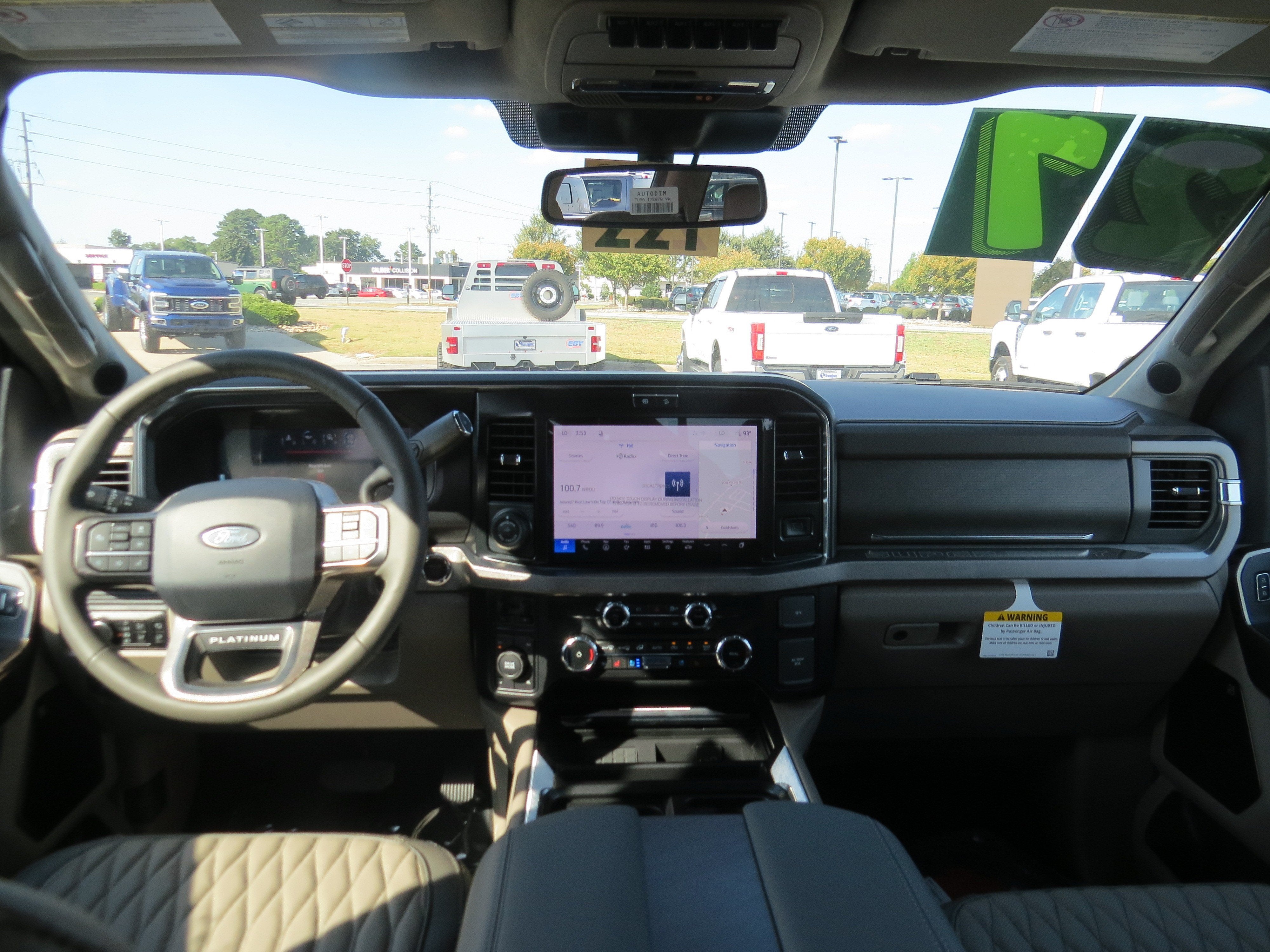 2027 Ford Super Duty F-350 SRW Platinum