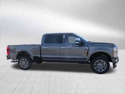 2027 Ford Super Duty F-350 SRW Platinum
