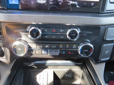 2027 Ford Super Duty F-350 SRW Platinum