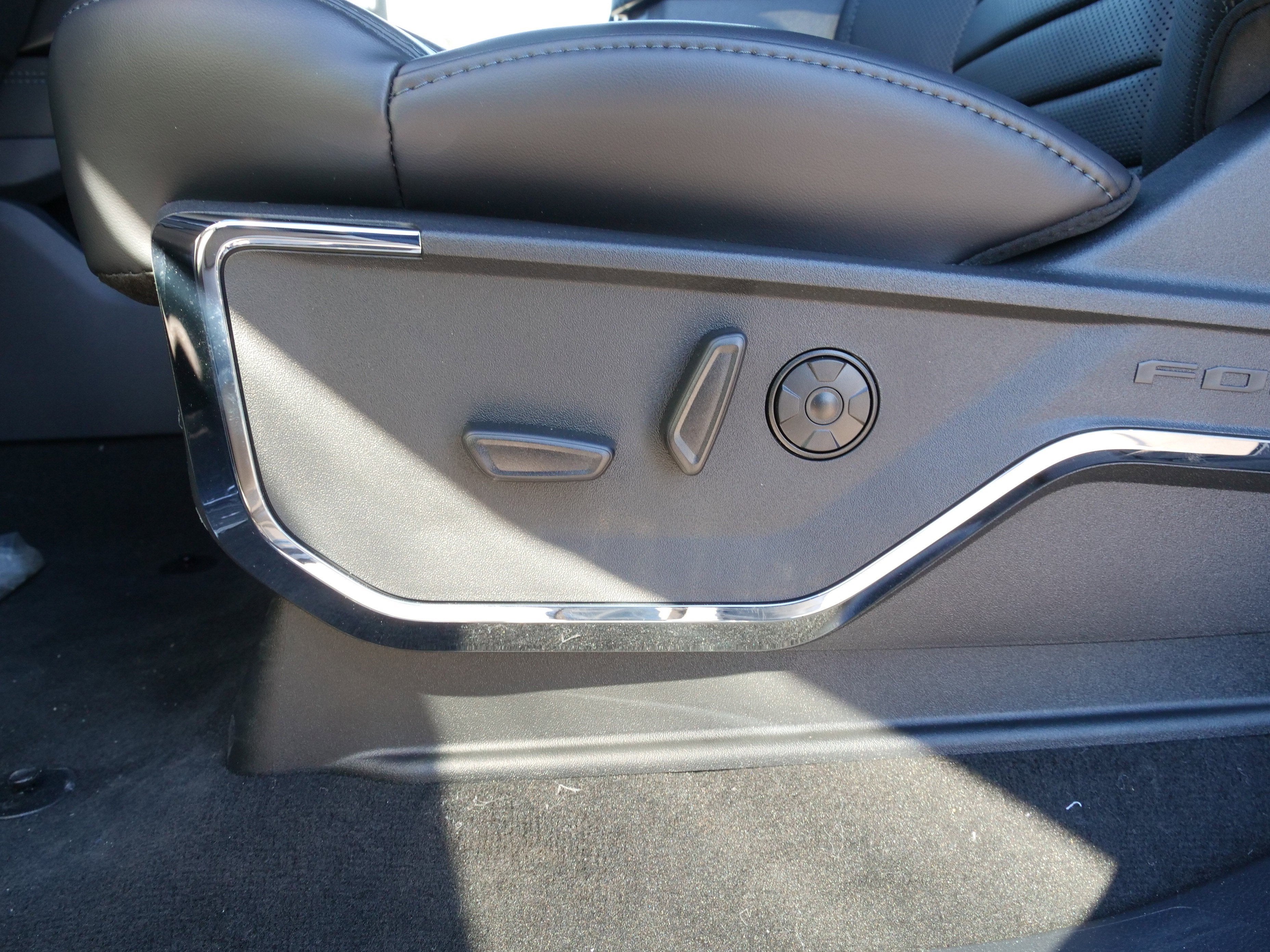 2026 Ford Super Duty F-350 SRW Platinum