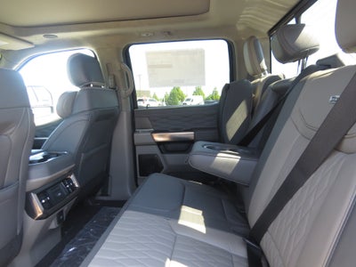 2027 Ford Super Duty F-350 SRW Platinum