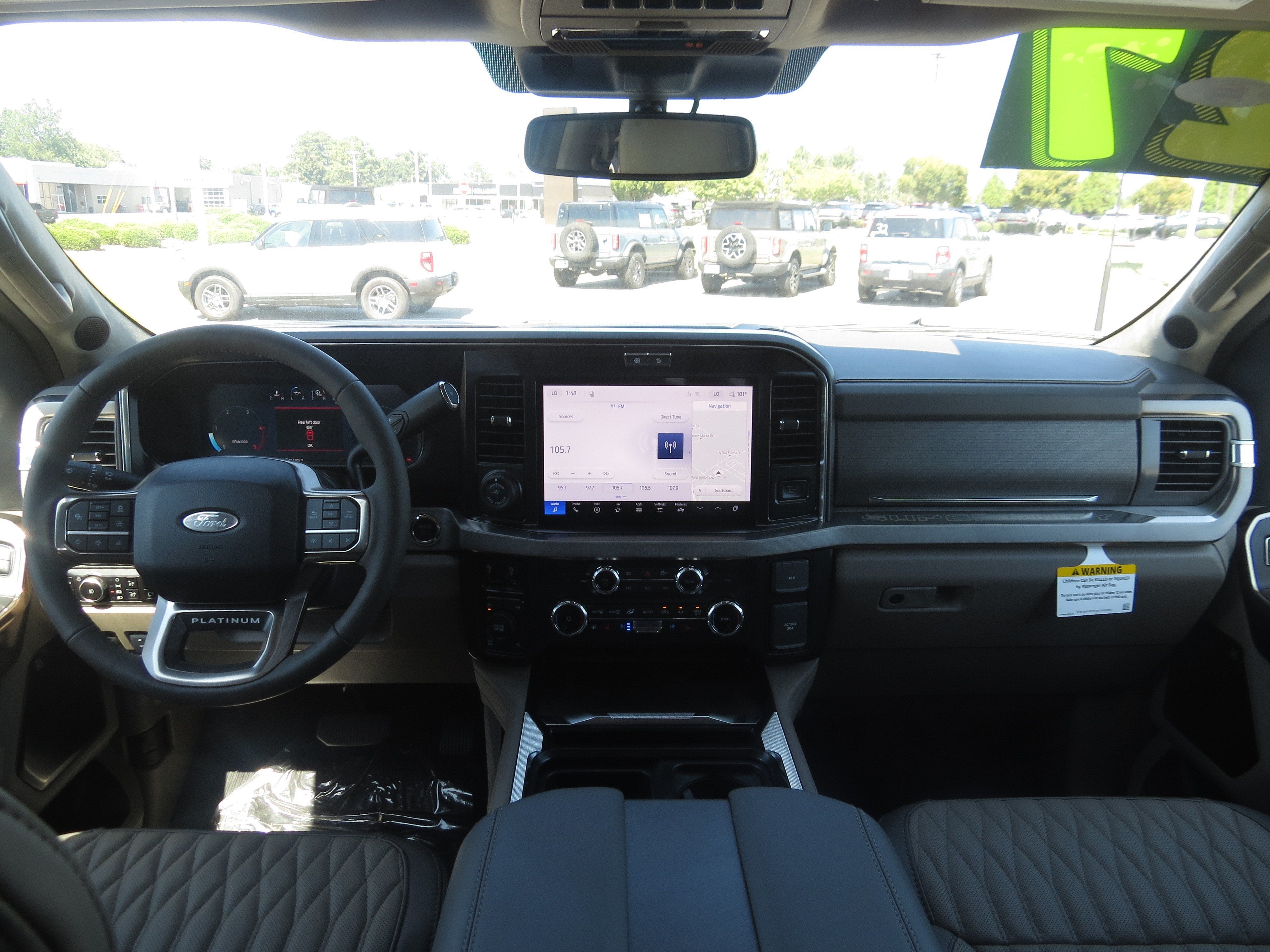 2027 Ford Super Duty F-350 SRW Platinum