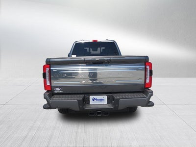 2027 Ford Super Duty F-350 SRW Platinum